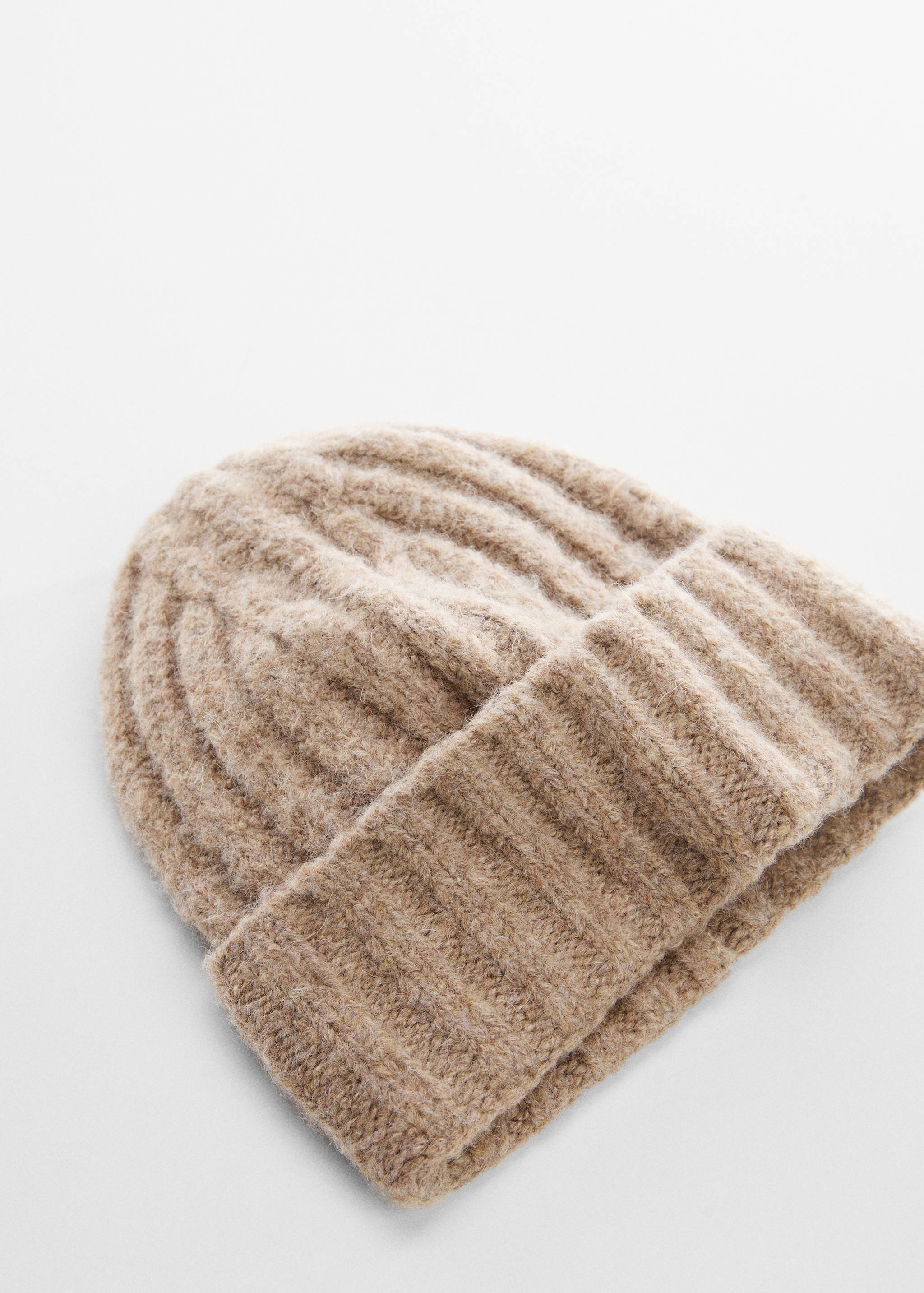 Ribbed beanie - Medium plane
