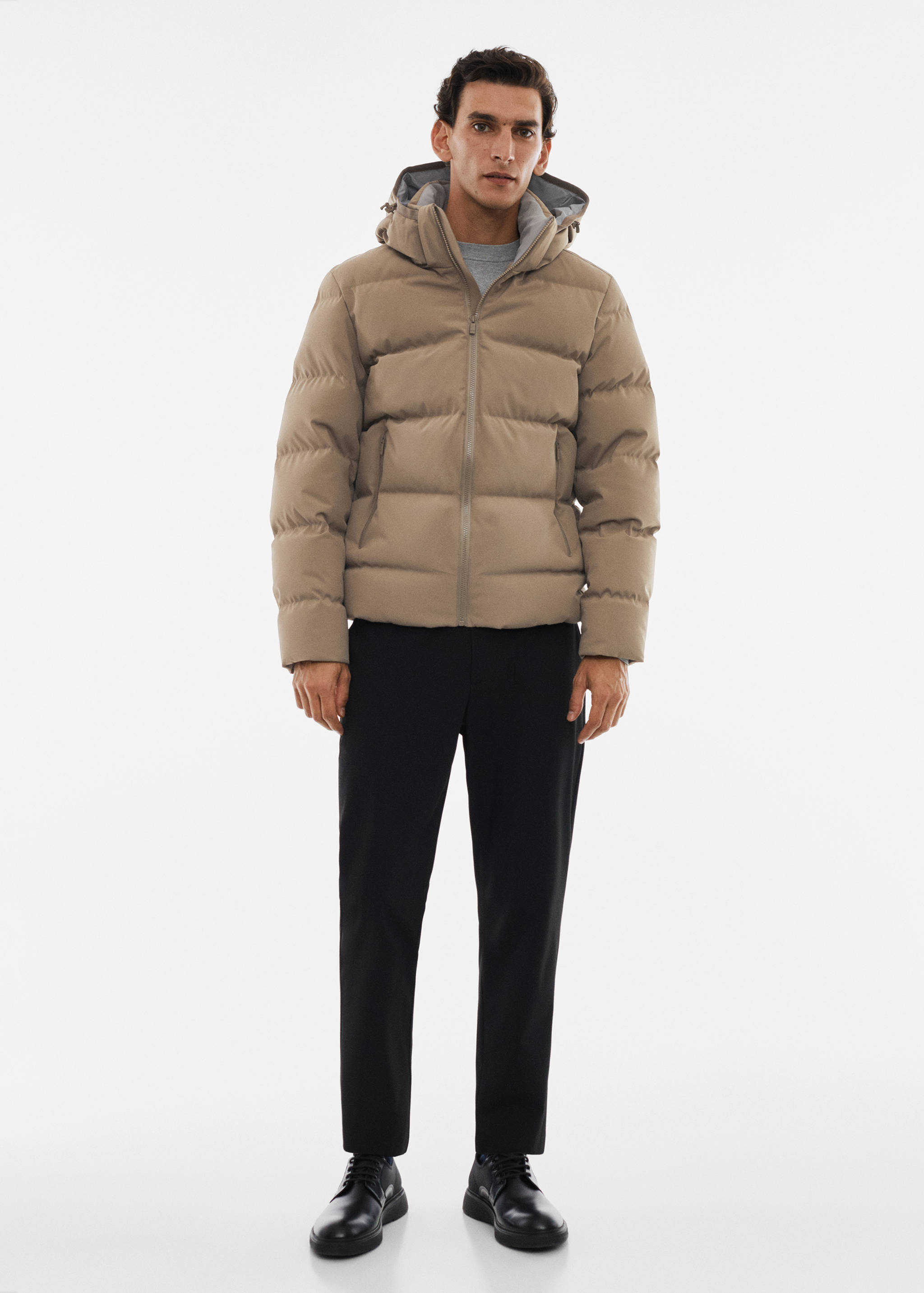 Water-repellent down anorak - General plane