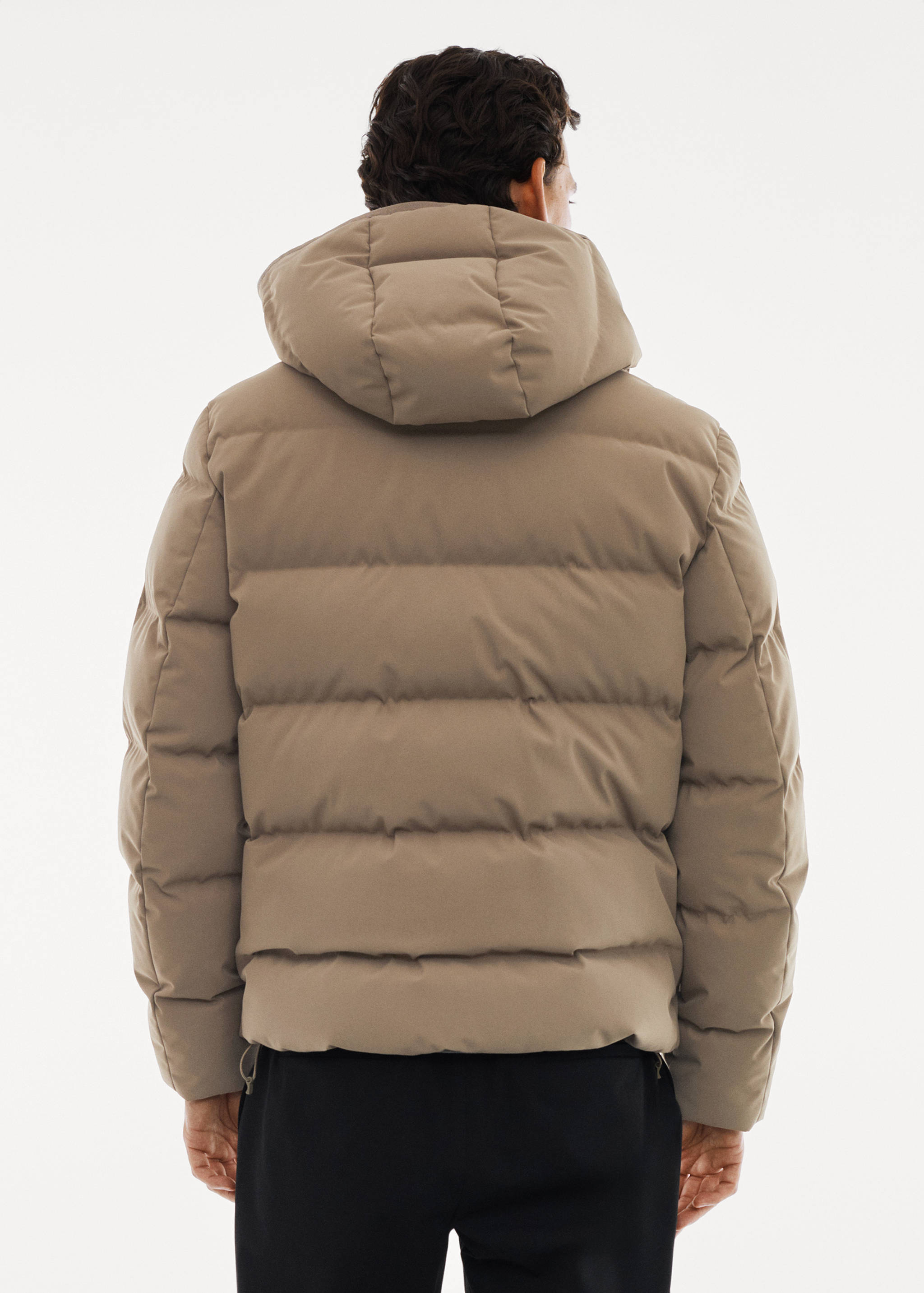 Water-repellent down anorak - Reverse of the article