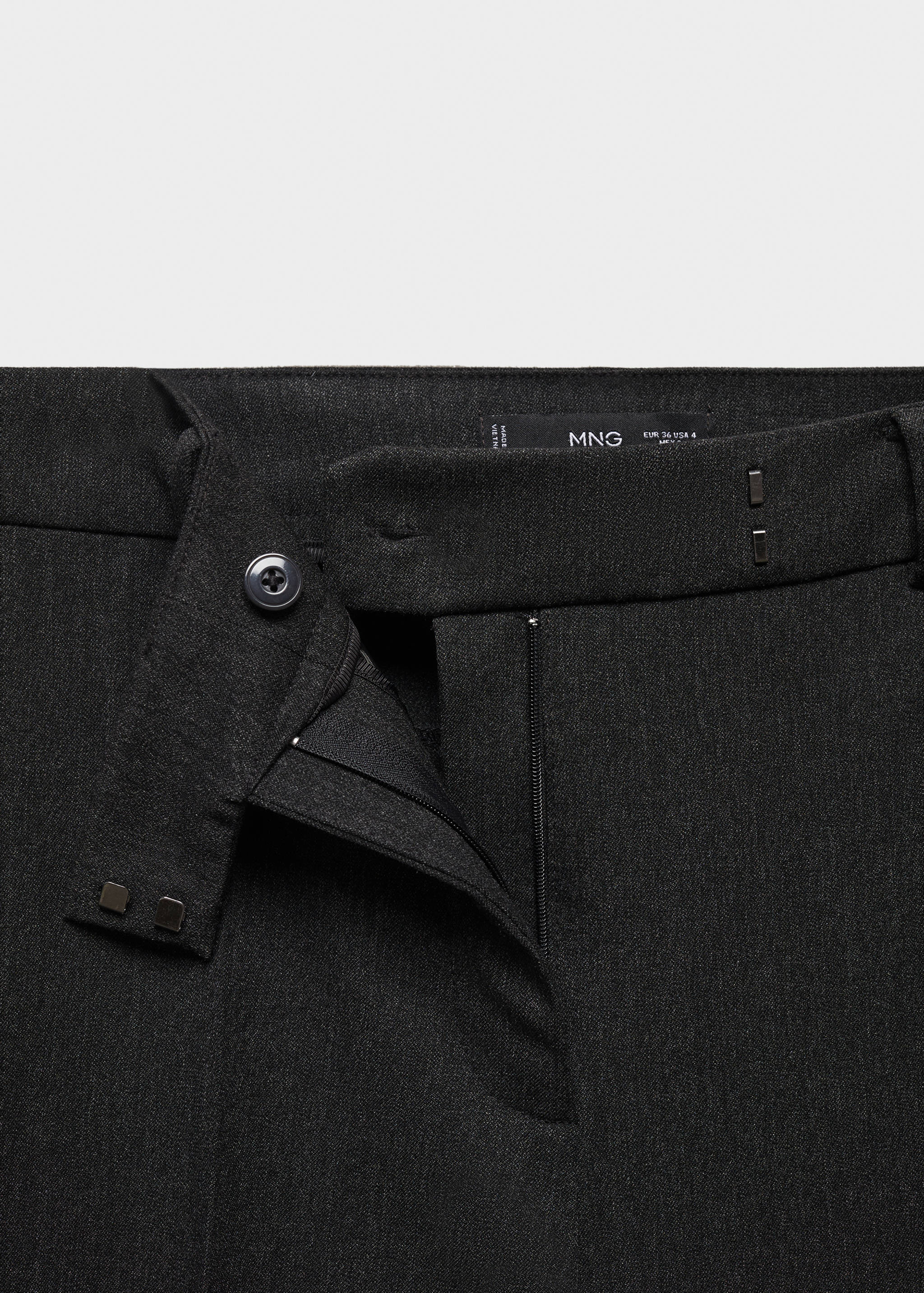 Cropped flared trousers - Details of the article 8