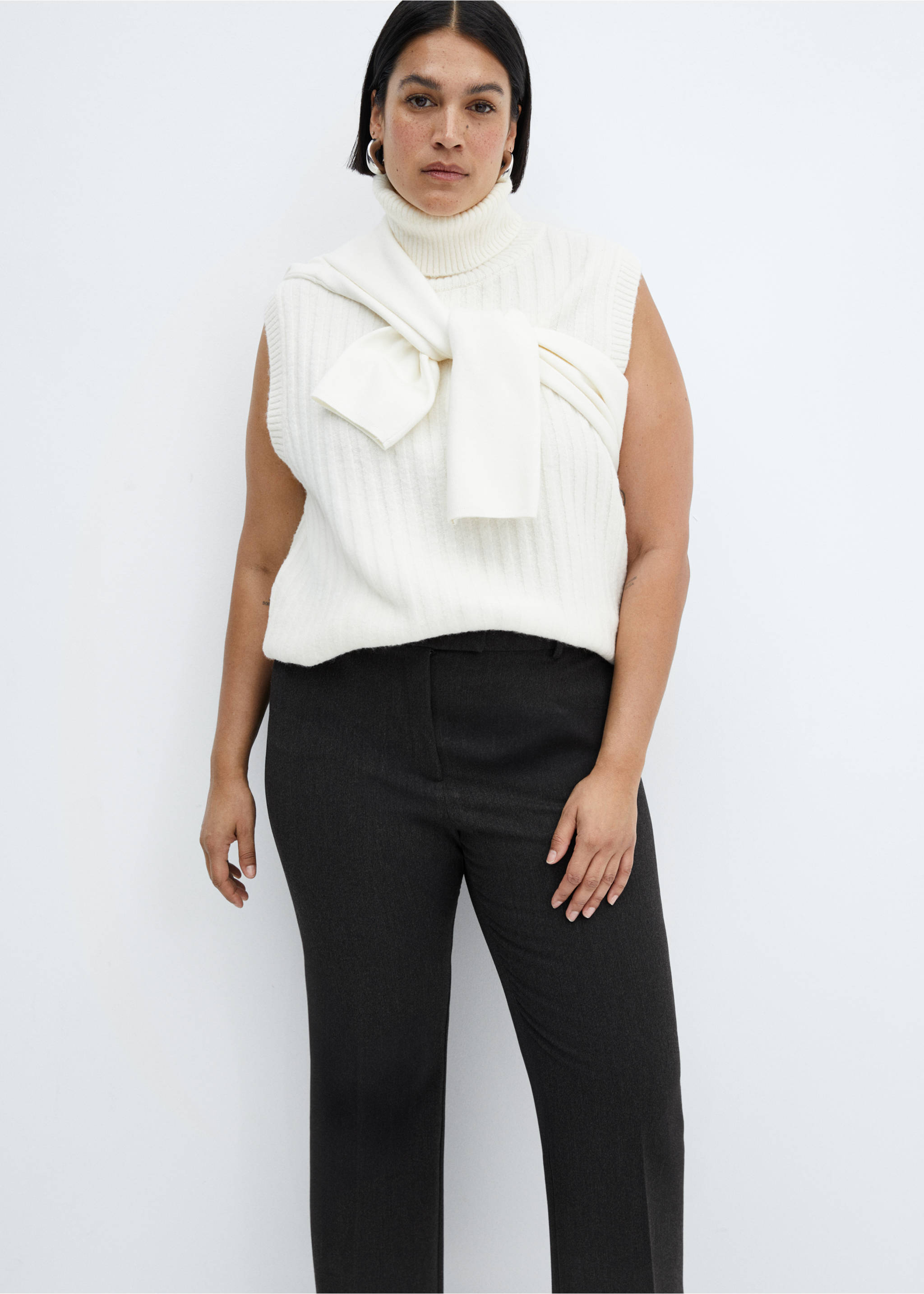 Pantalon évasé crop - Détail de l'article 5, Gris. Ref: 57048267-00.