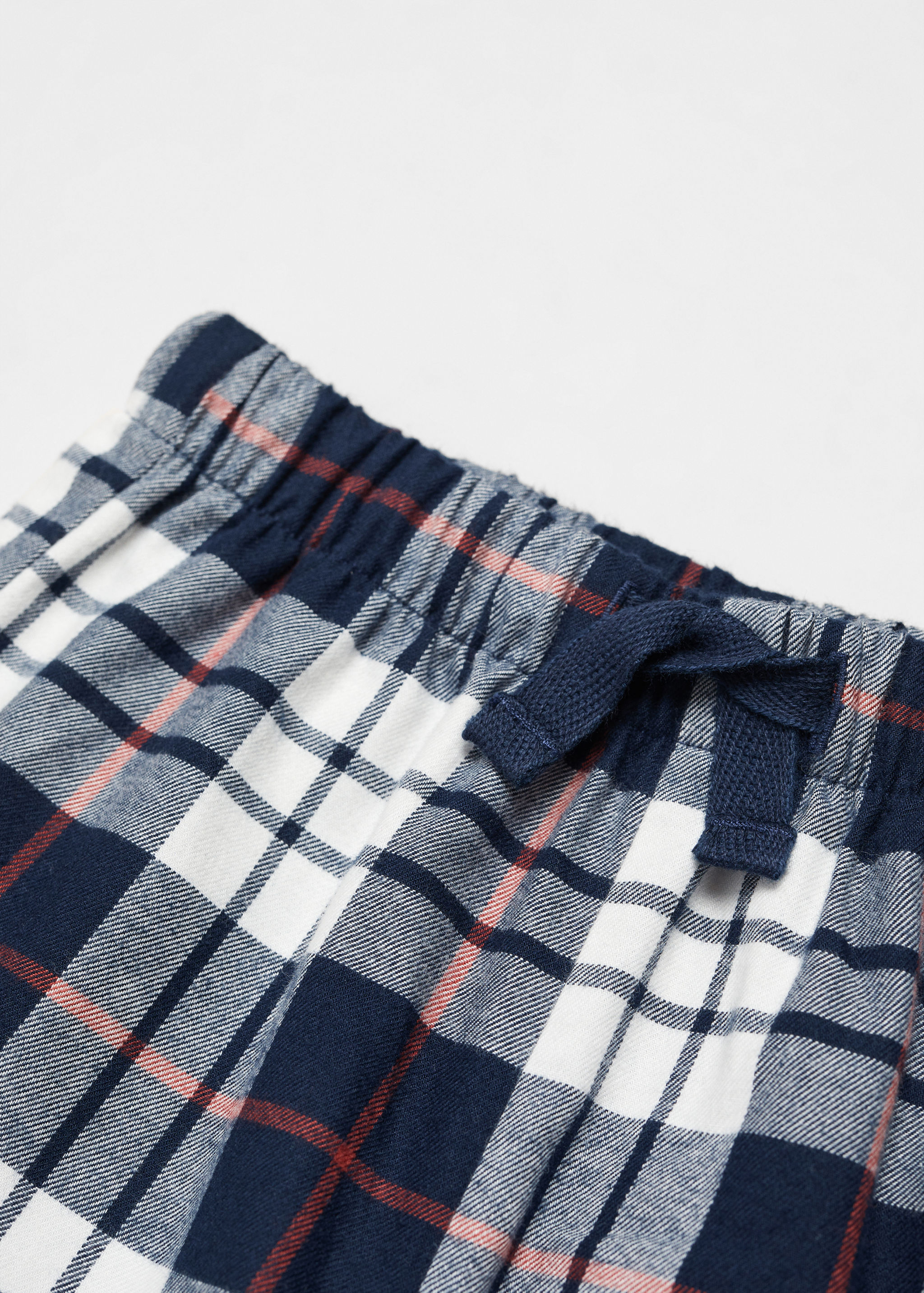 Two-pieces check long pyjamas - Details of the article 0