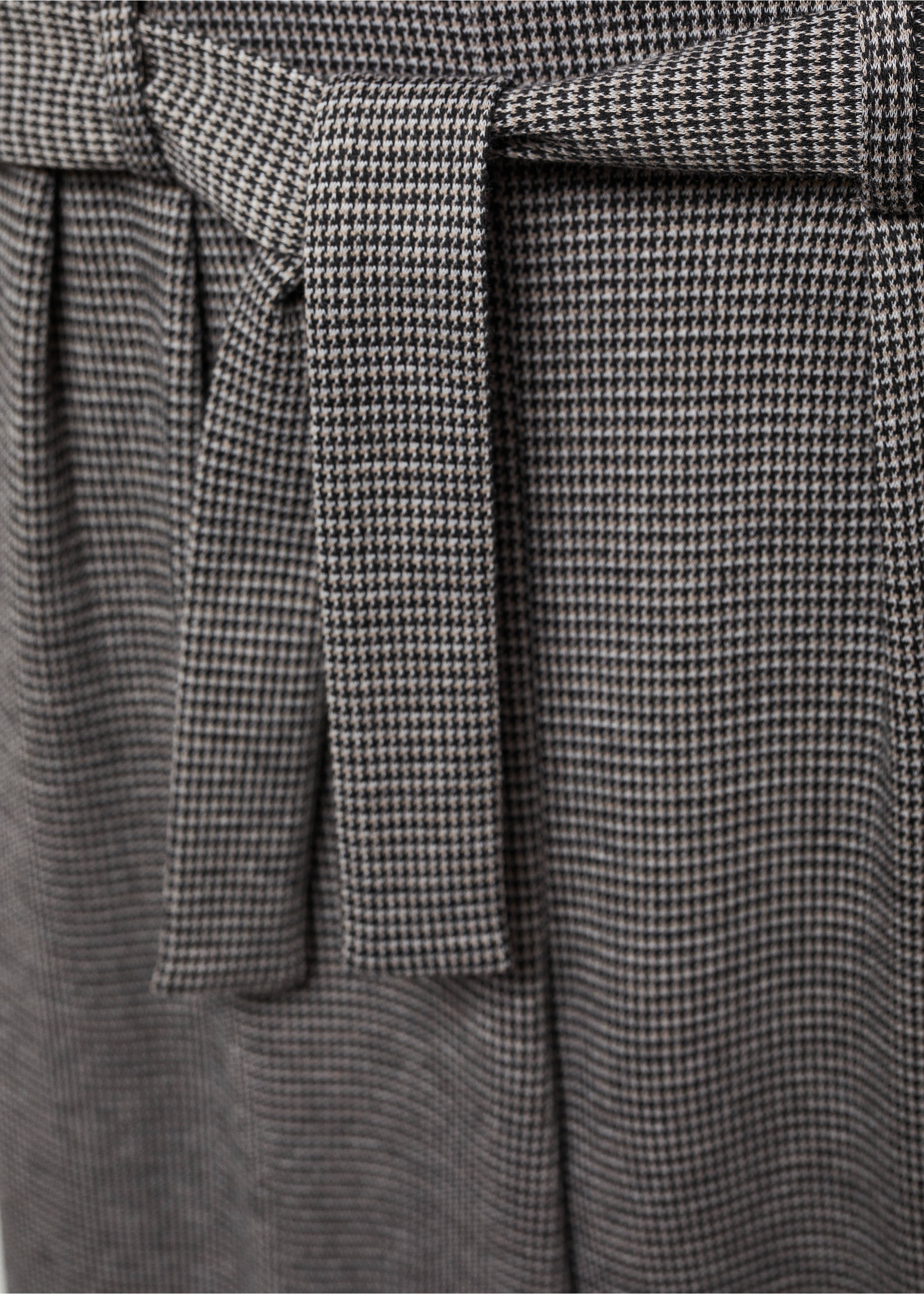 Houndstooth trousers - Details of the article 0, Black. Ref: 57048637-00.
