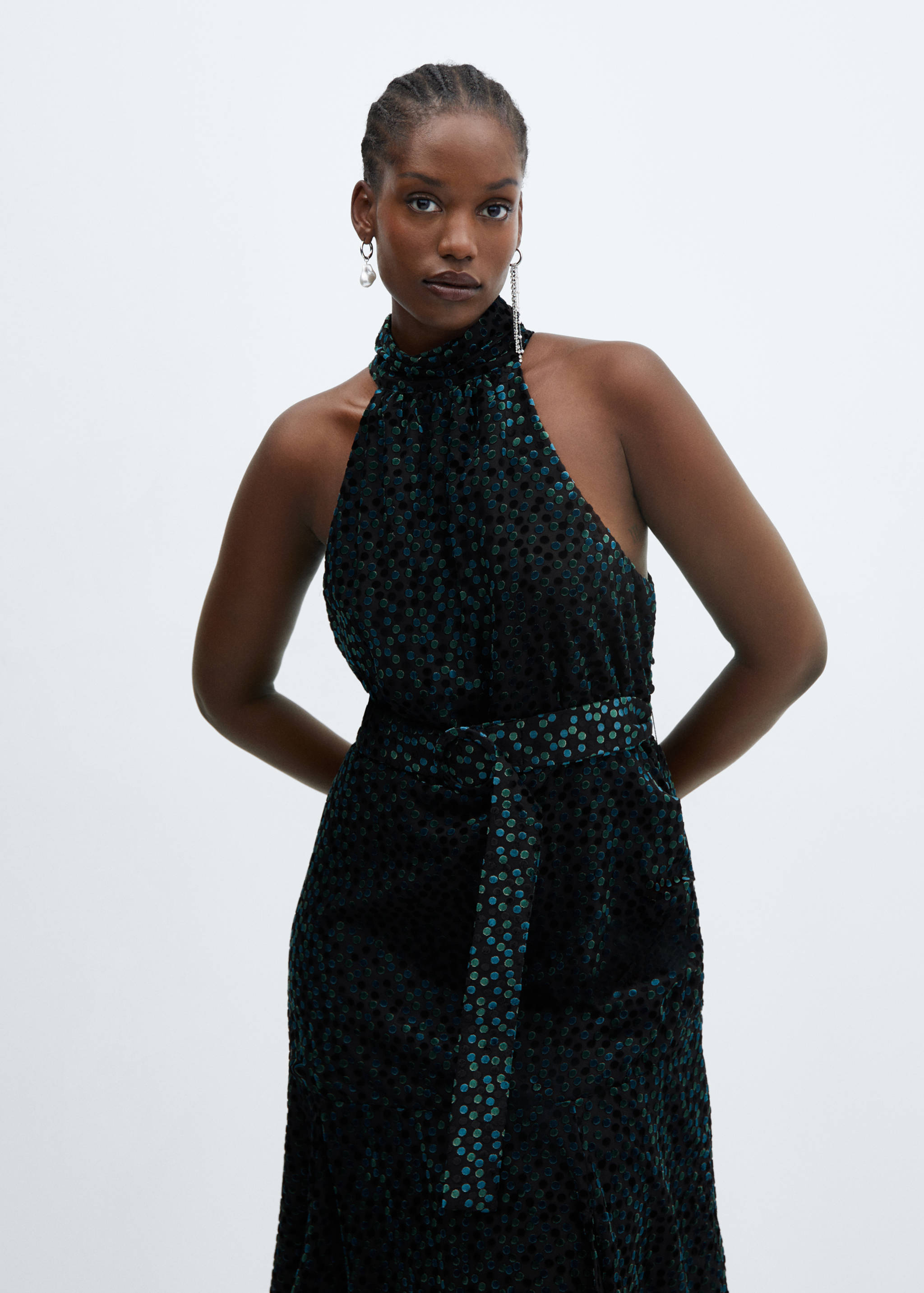 Bársony halter ruha - A termék adatai 5