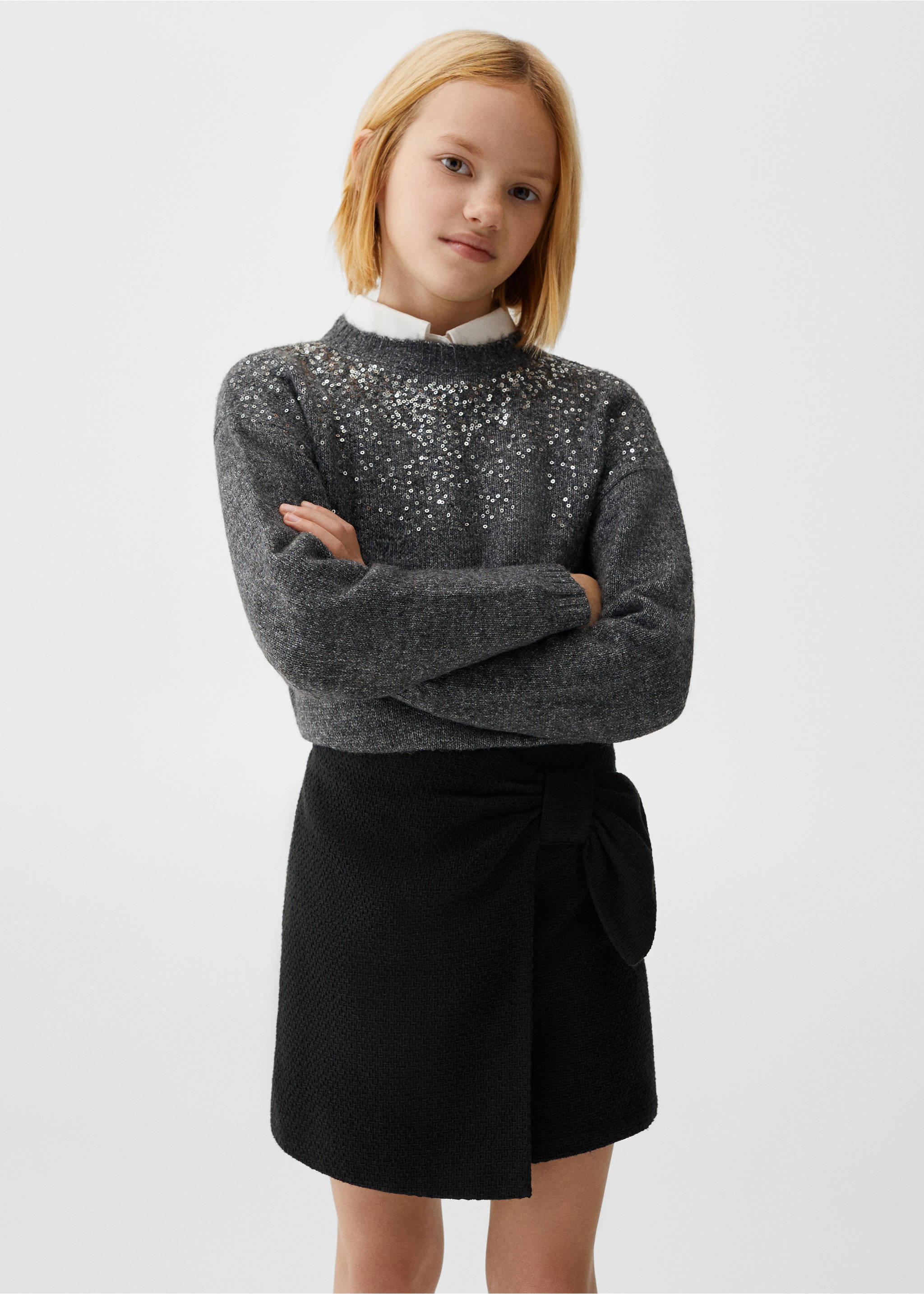 Decorative bow skirt - Medium plane, Black. Ref: 57049116-00.