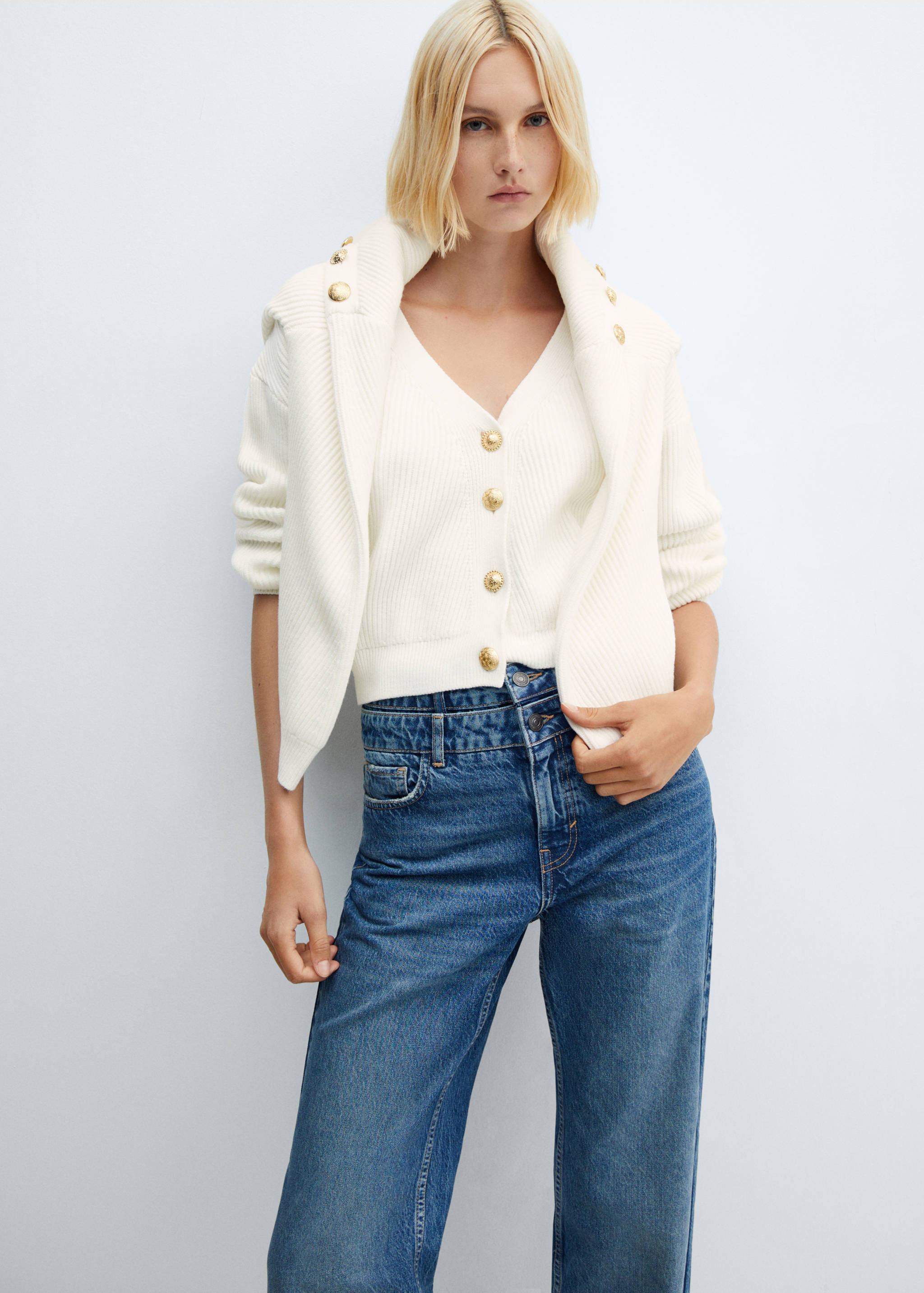 Buttoned ribbed cardigan - Details of the article 2