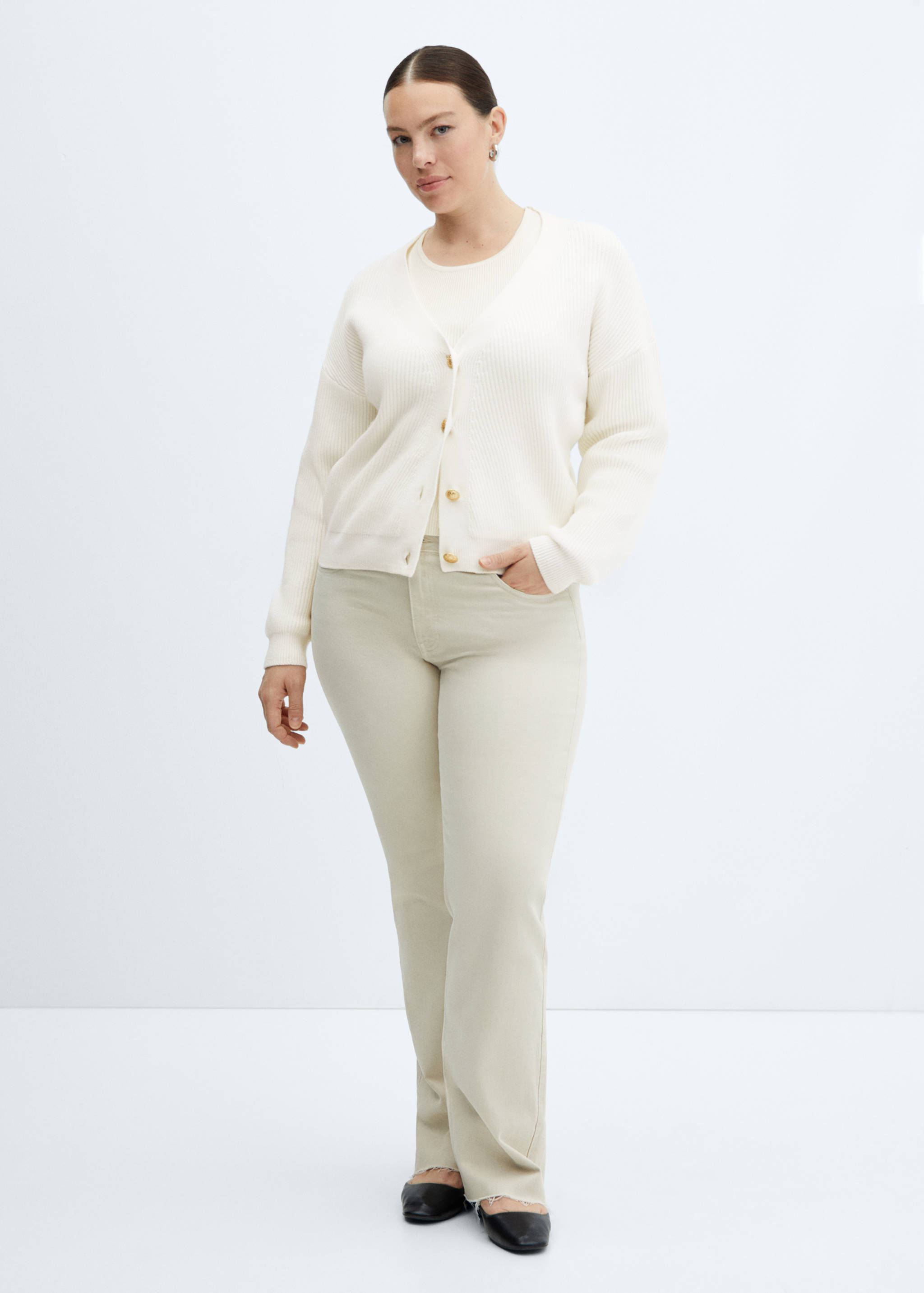 Buttoned ribbed cardigan - Details of the article 3