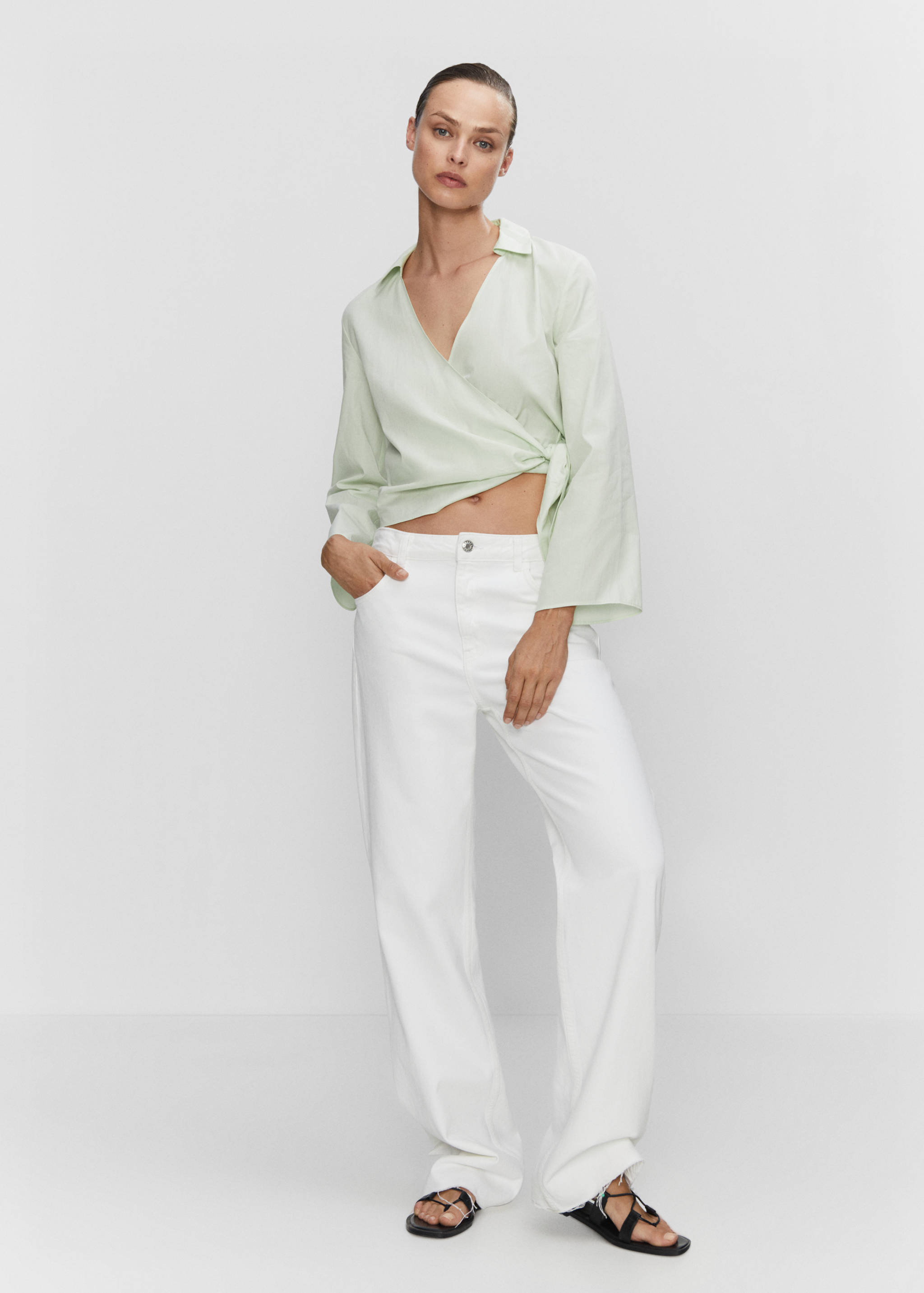 Wickelhemd mit Knotendetail - Allgemeine Ansicht