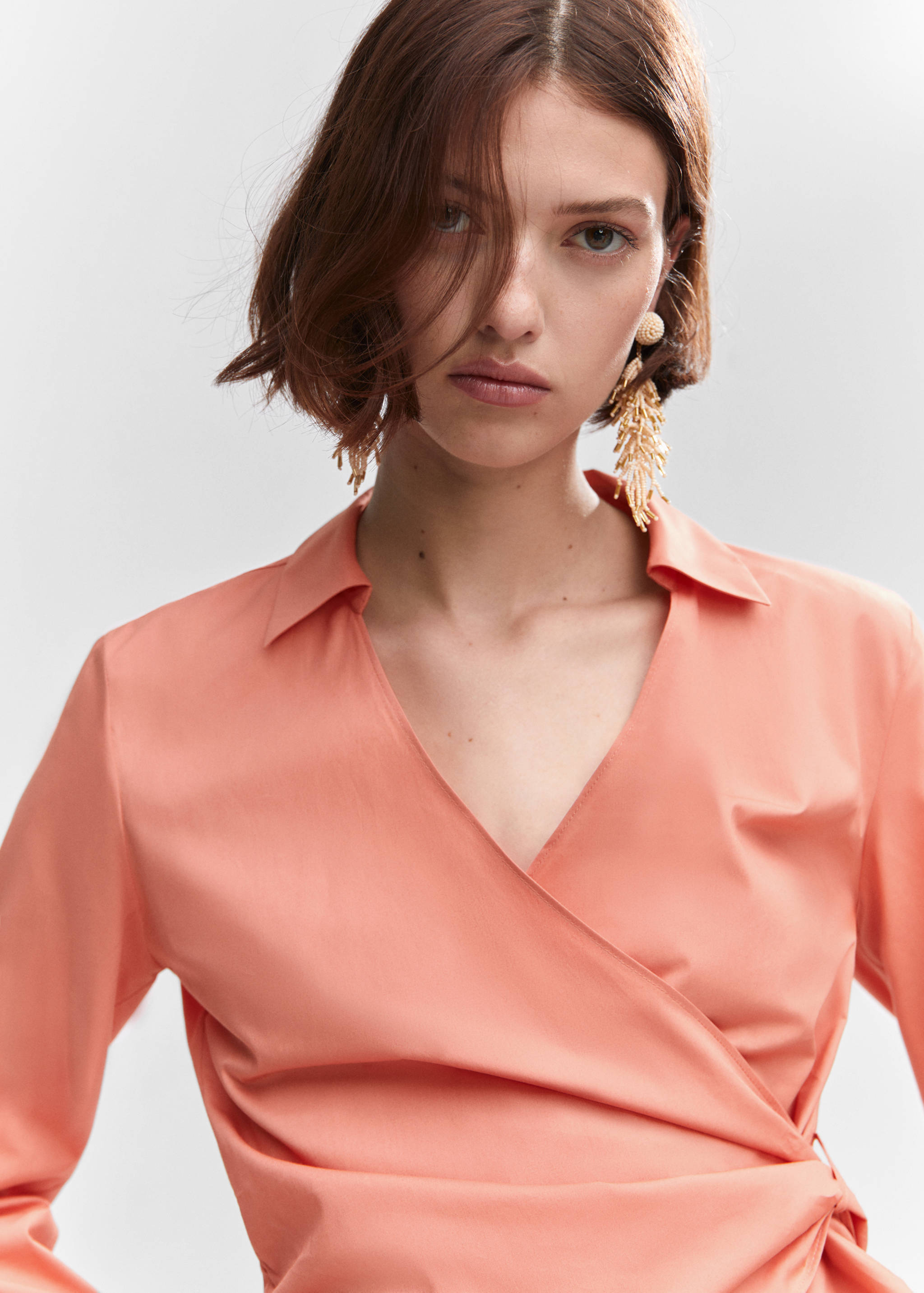 Wickelhemd mit Knotendetail - Detail des Artikels 1