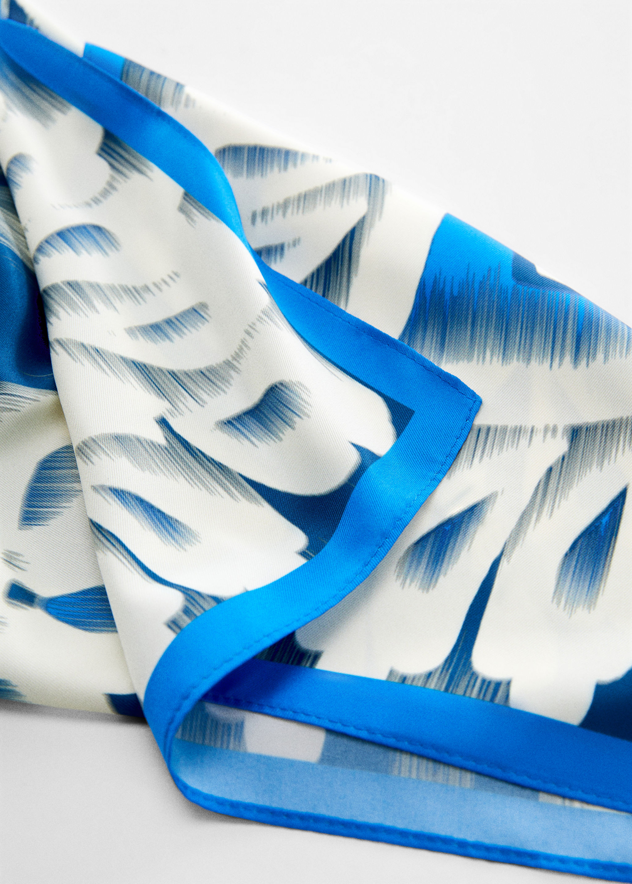Mocador bicolor estampat - Detall de l'article 1
