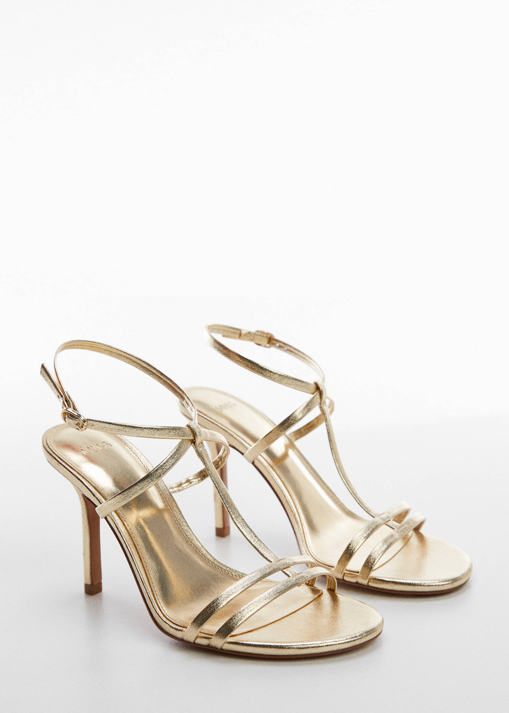 Sandales talon à bride - Plan moyen