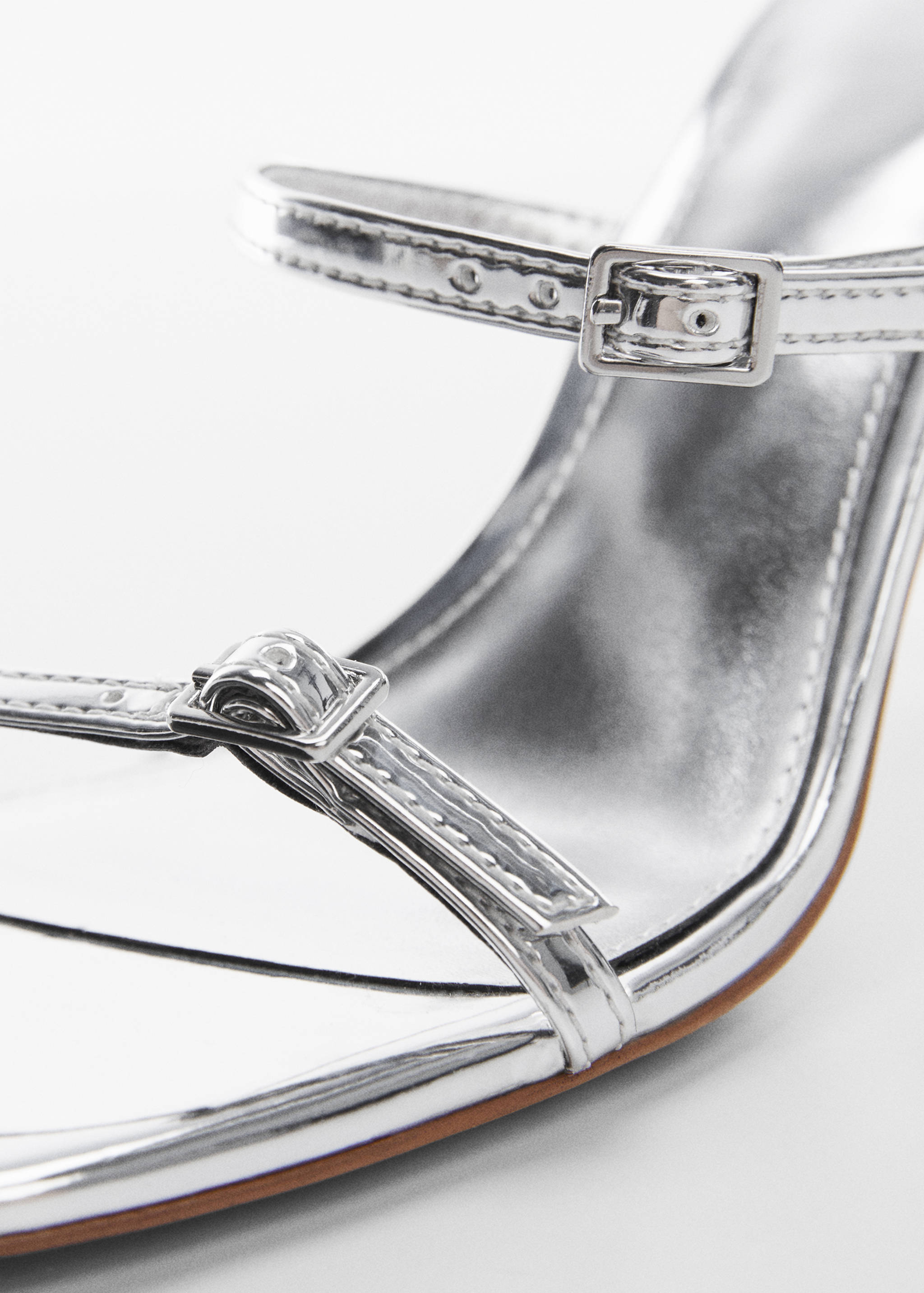 Metallic straps sandals - Details of the article 1