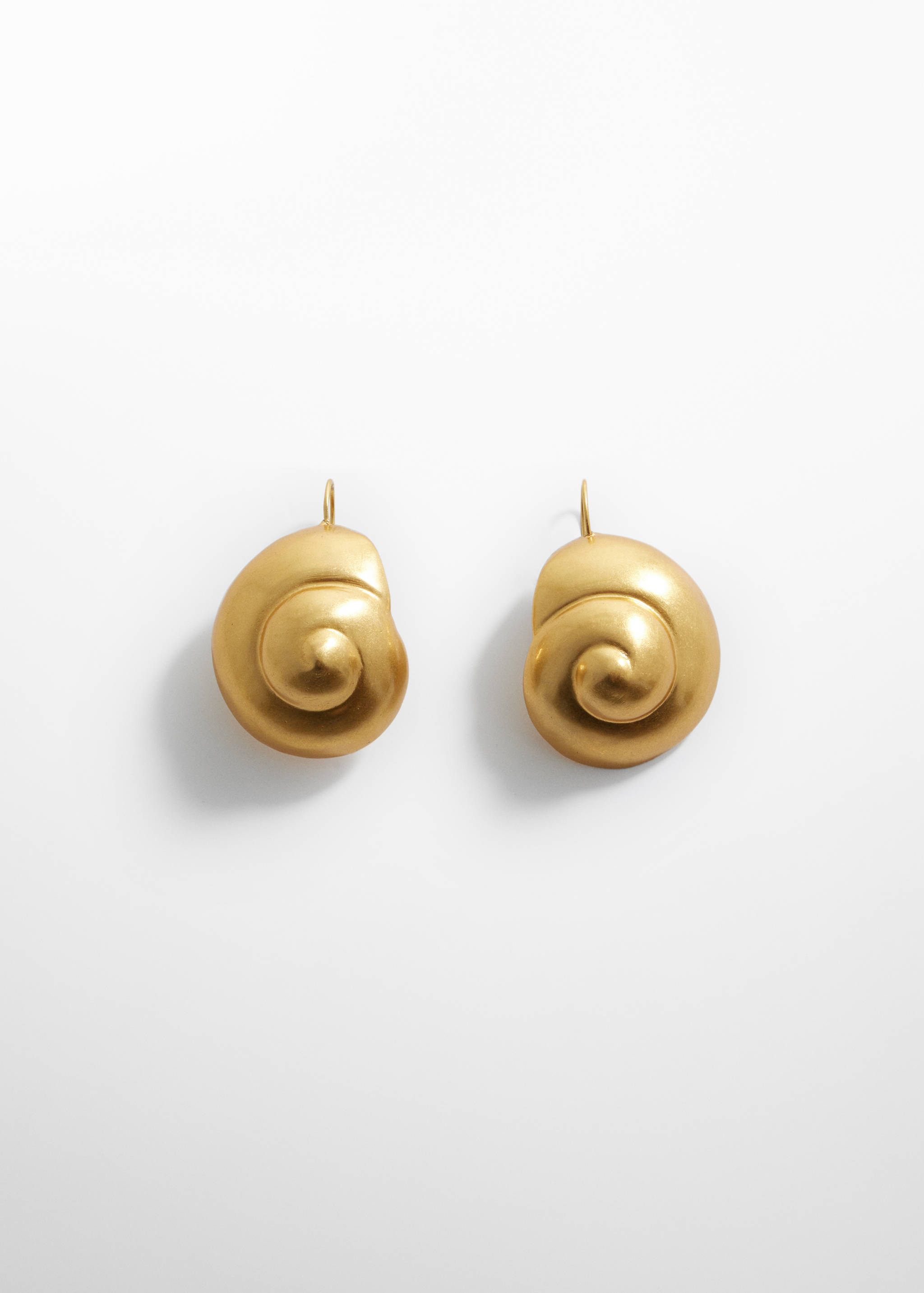 Boucles d'oreilles coquillage métallique - Article sans modèle