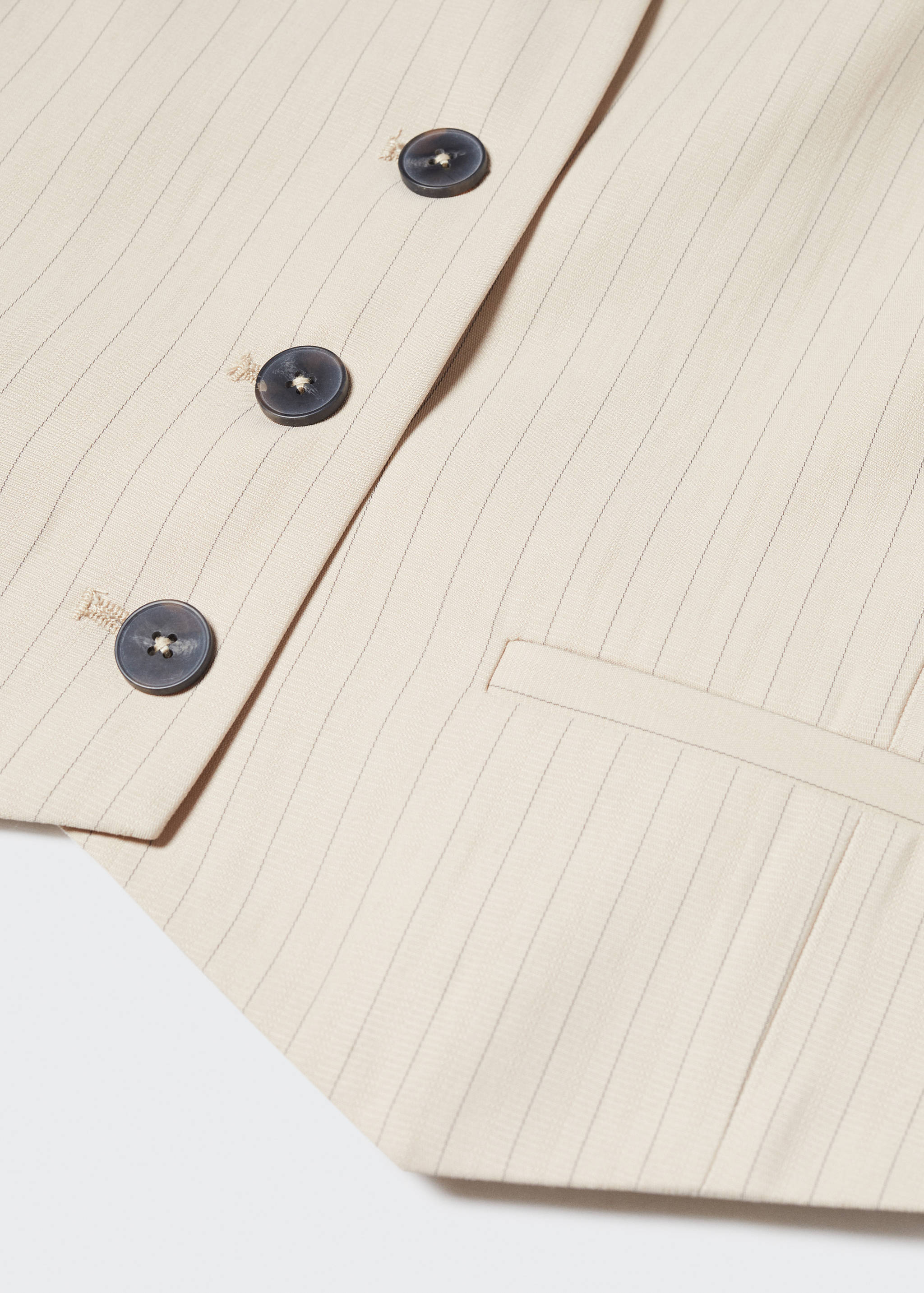 Armilla ratlla diplomàtica - Detall de l'article 8