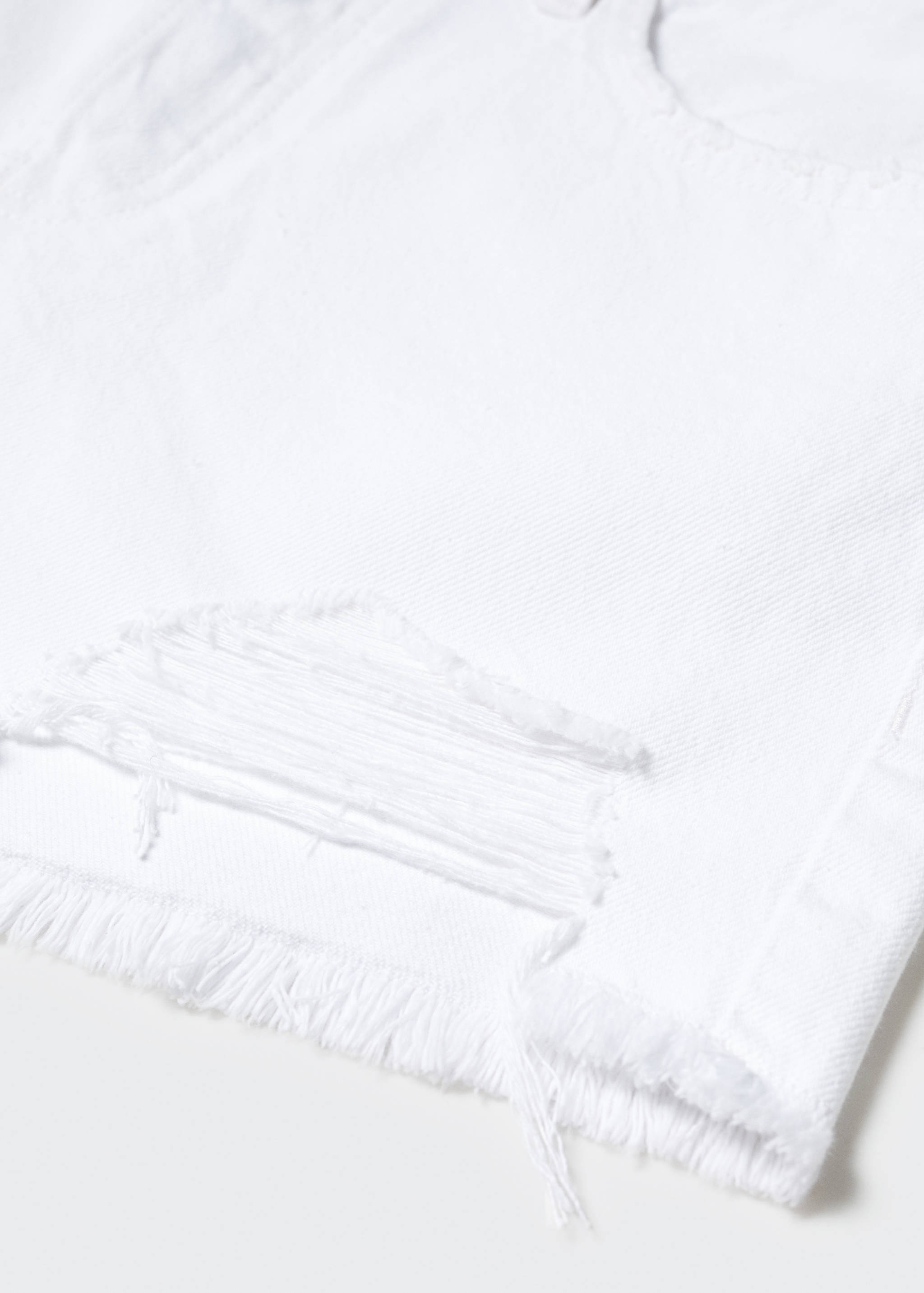 Broken denim shorts - Details of the article 8