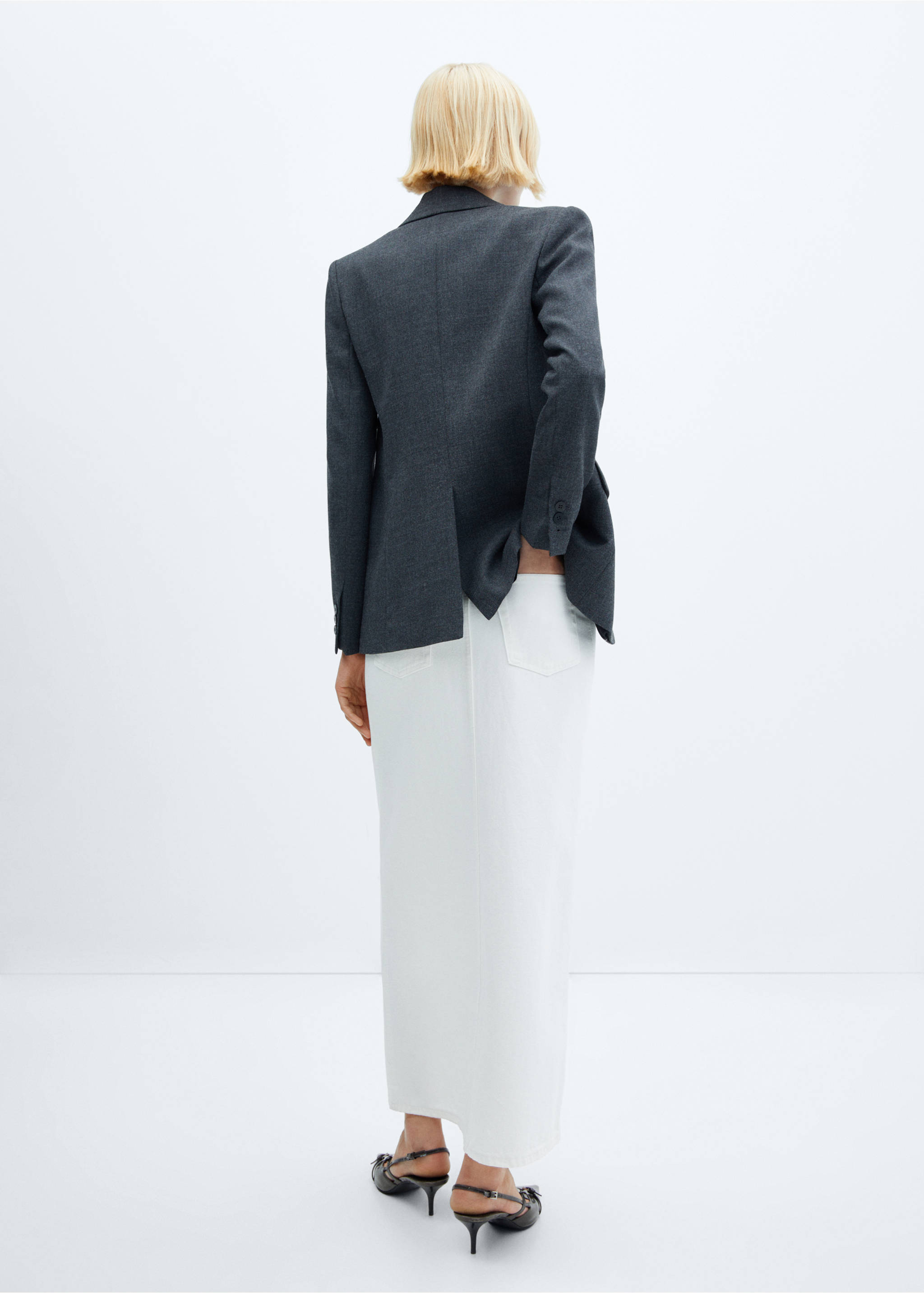 Slit denim skirt - Reverse of the article, White. Ref: 57050162-00.
