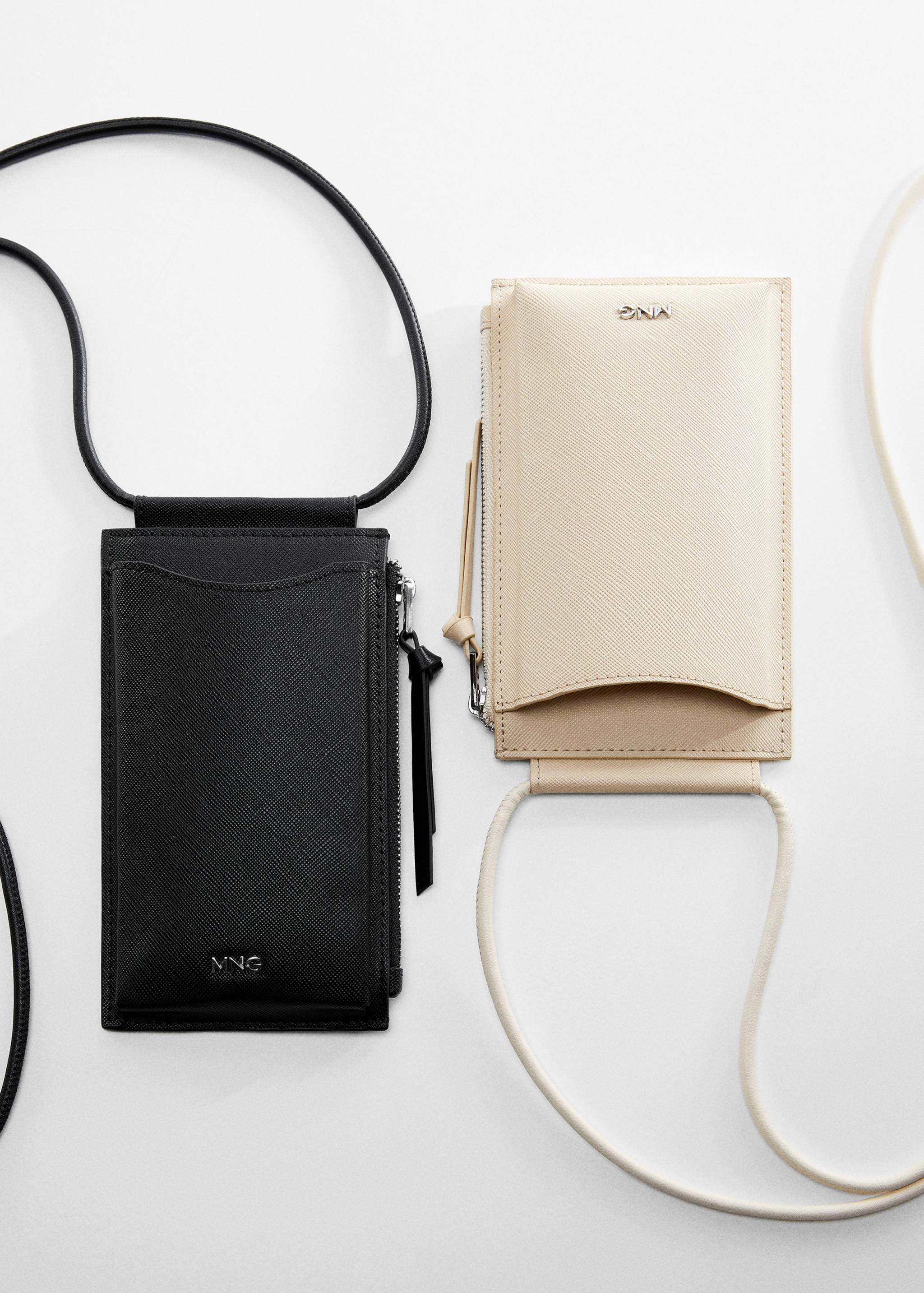 Saffiano-effect mobile case - Details of the article 5