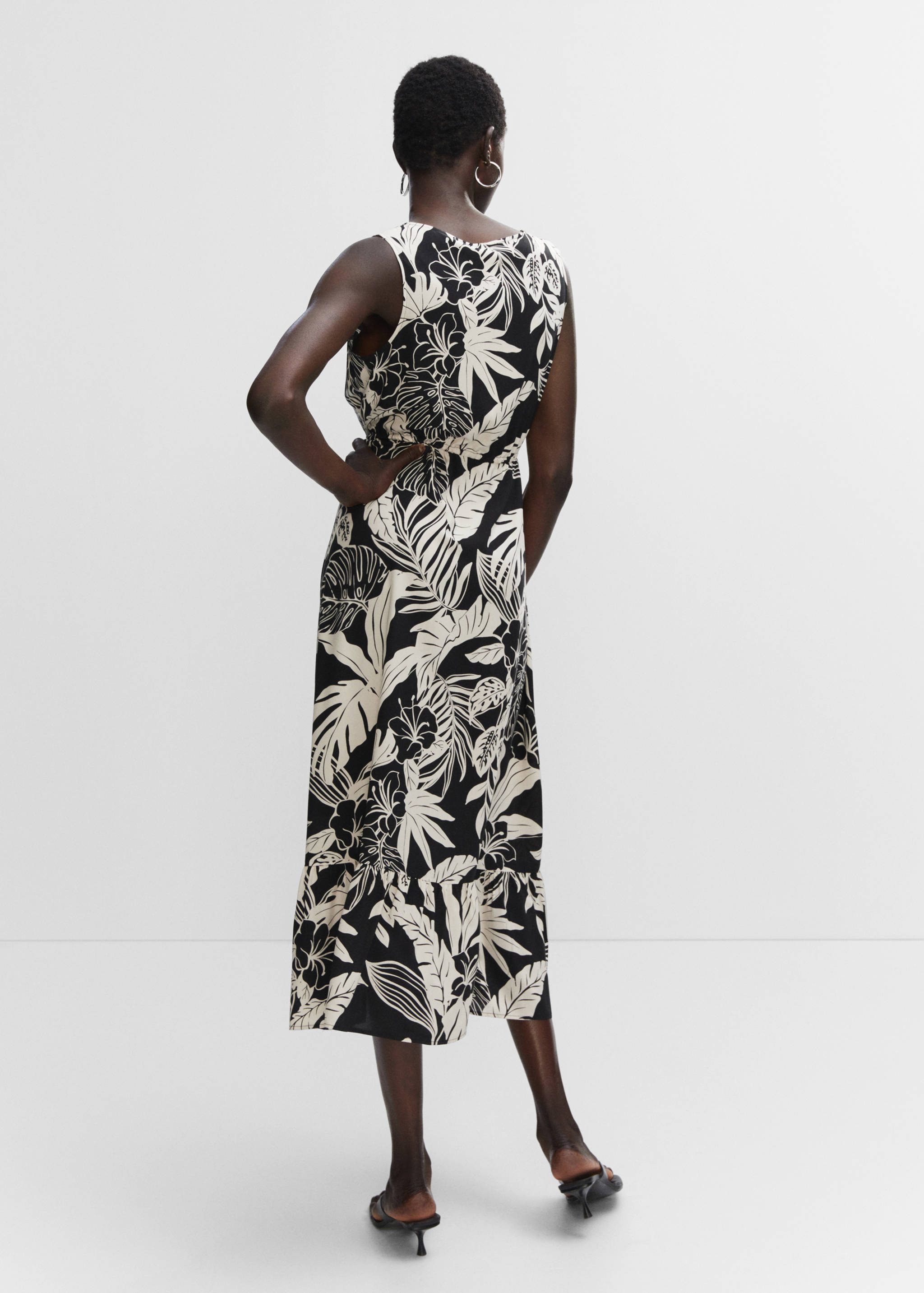 Robe imprimée à nœud - Verso de l’article