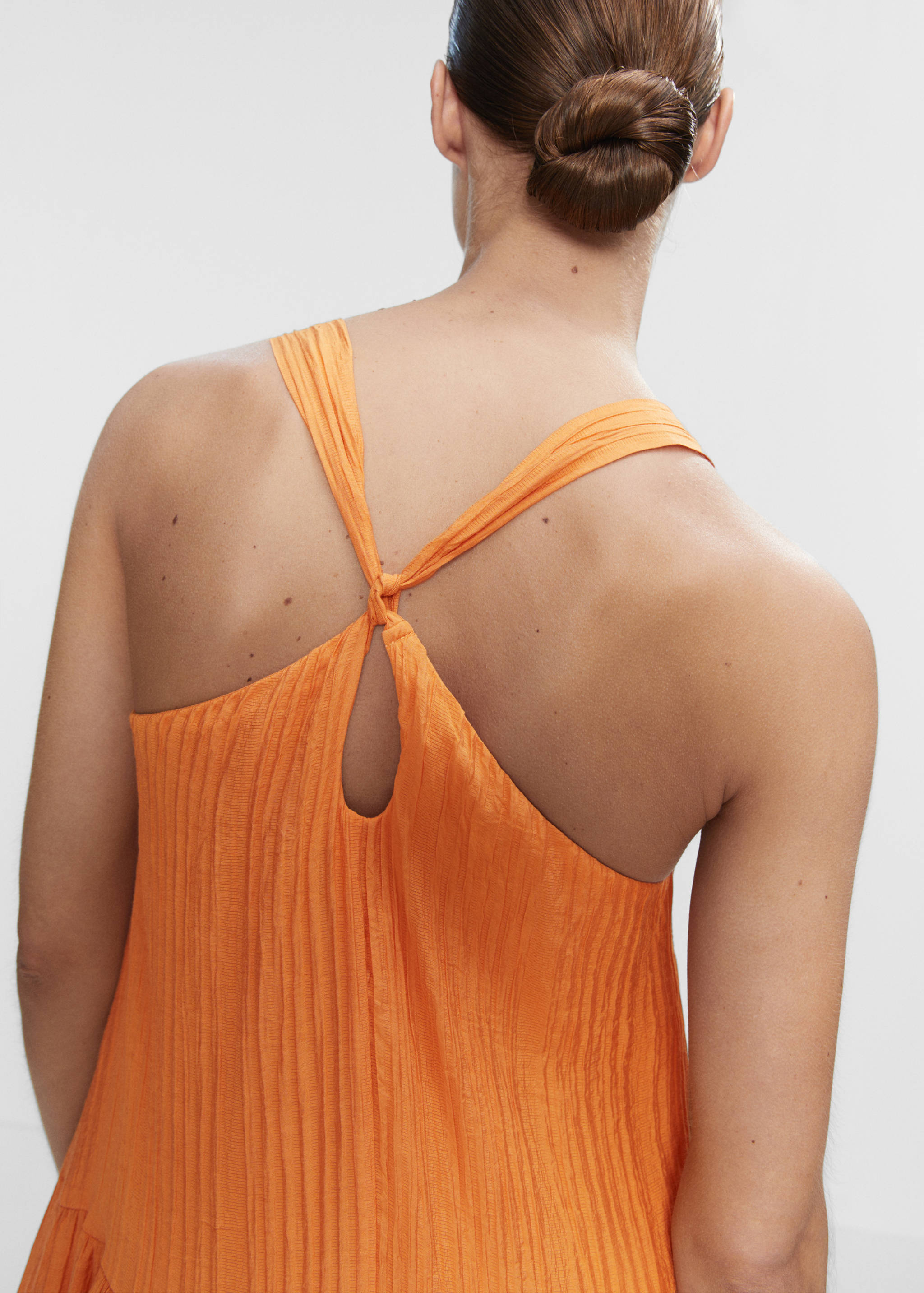 Teksturowana rozkloszowana sukienka - Szczegóły artykułu 6