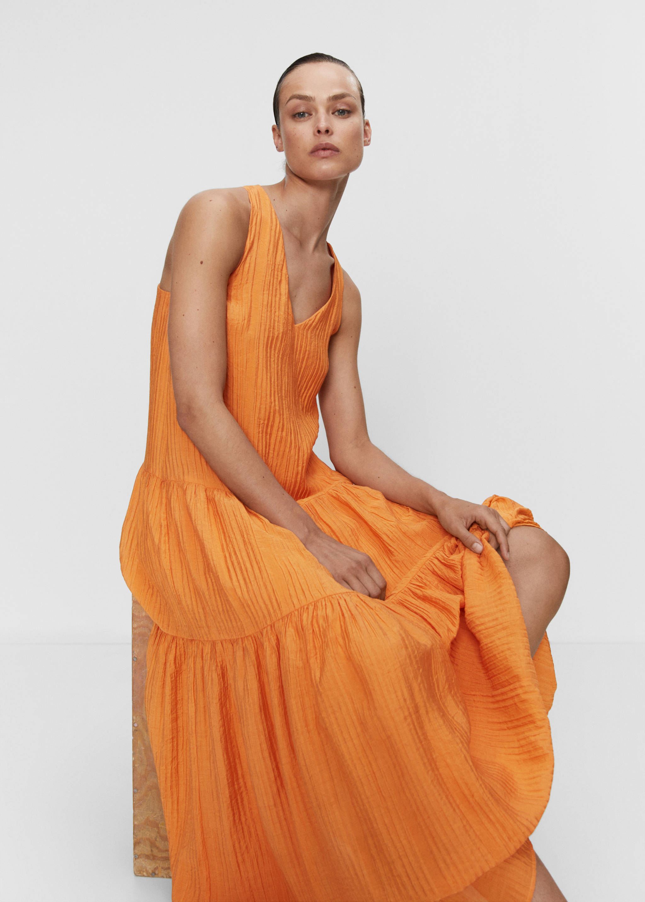 Teksturowana rozkloszowana sukienka - Szczegóły artykułu 2