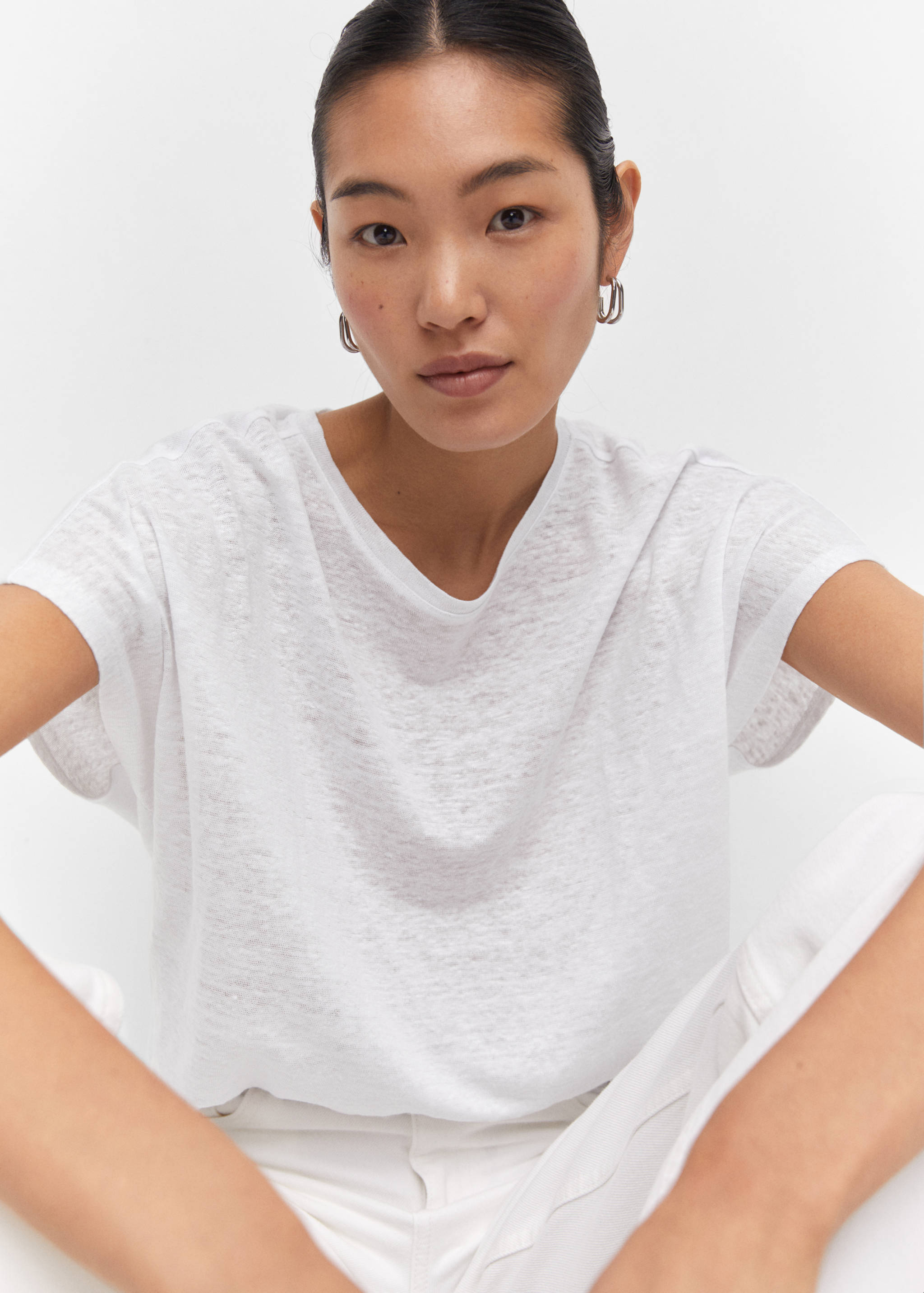 Oversized linen t-shirt - Details of the article 1