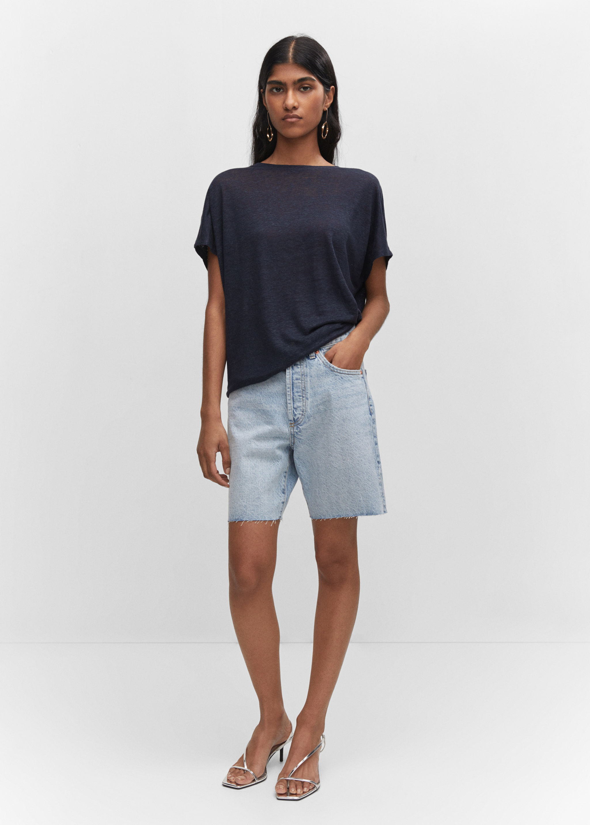 Oversized linen t-shirt - General plane