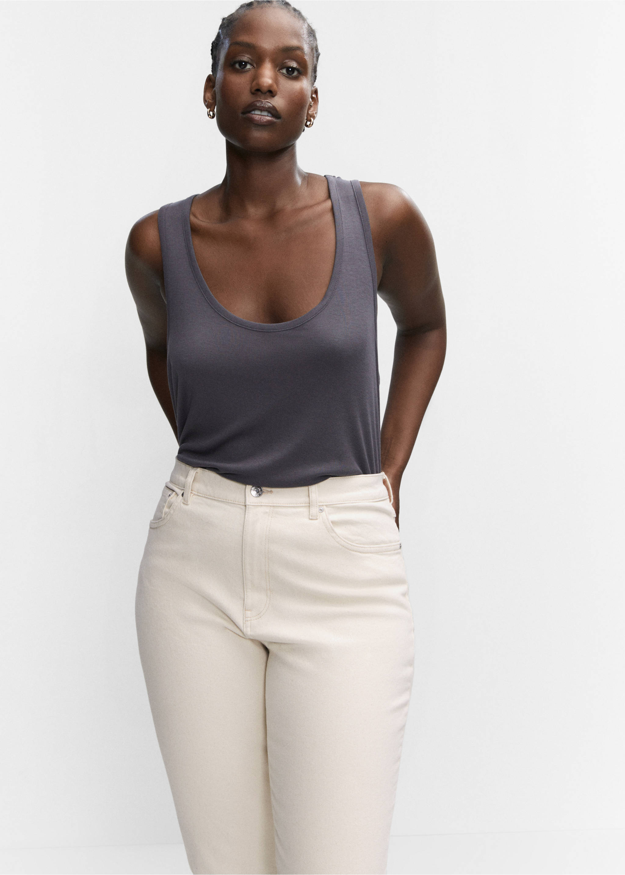 Newmom comfort high-rise jeans - Details of the article 5, Off White. Ref: 57050290-00.