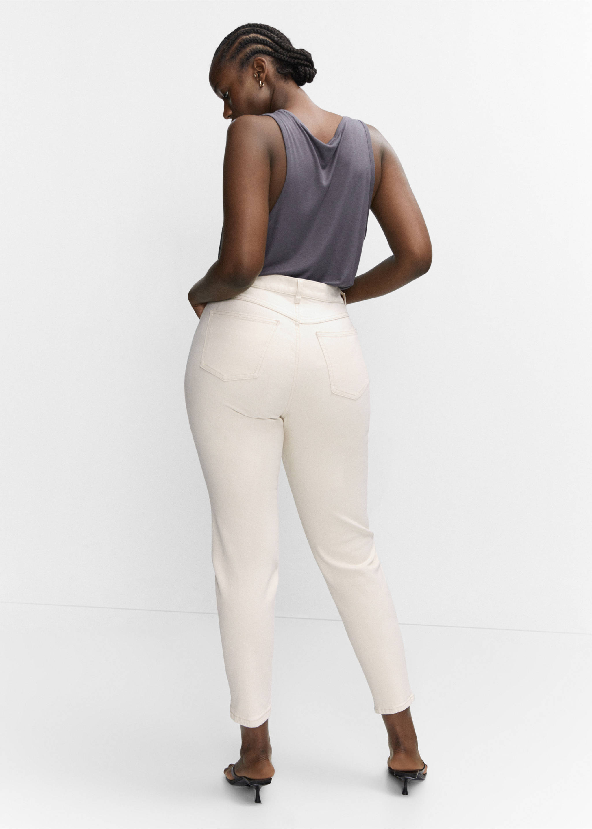 Newmom comfort high-rise jeans - Details of the article 4, Off White. Ref: 57050290-00.