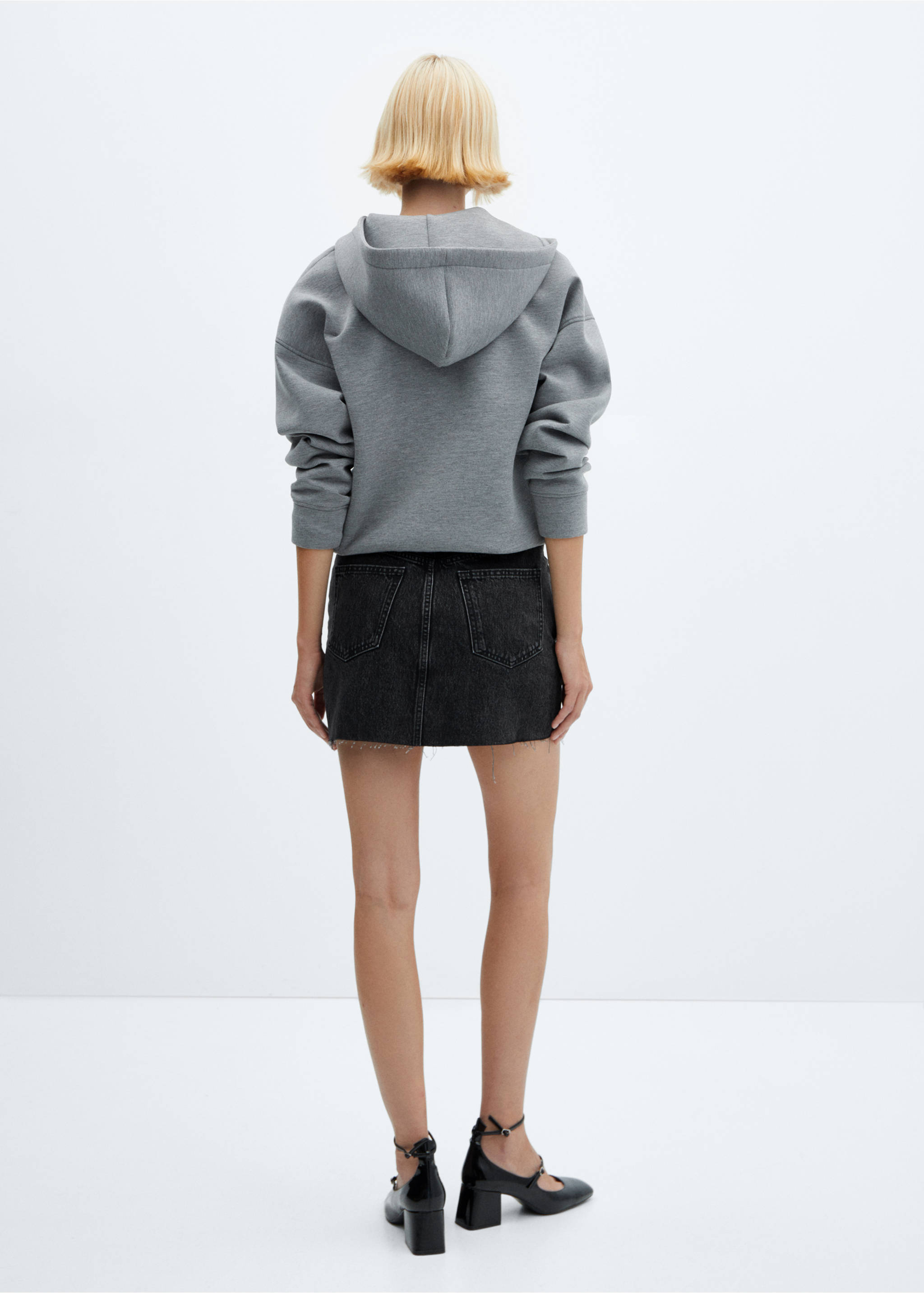 Denim mini-skirt - Reverse of the article, Black denim. Ref: 57050291-00.