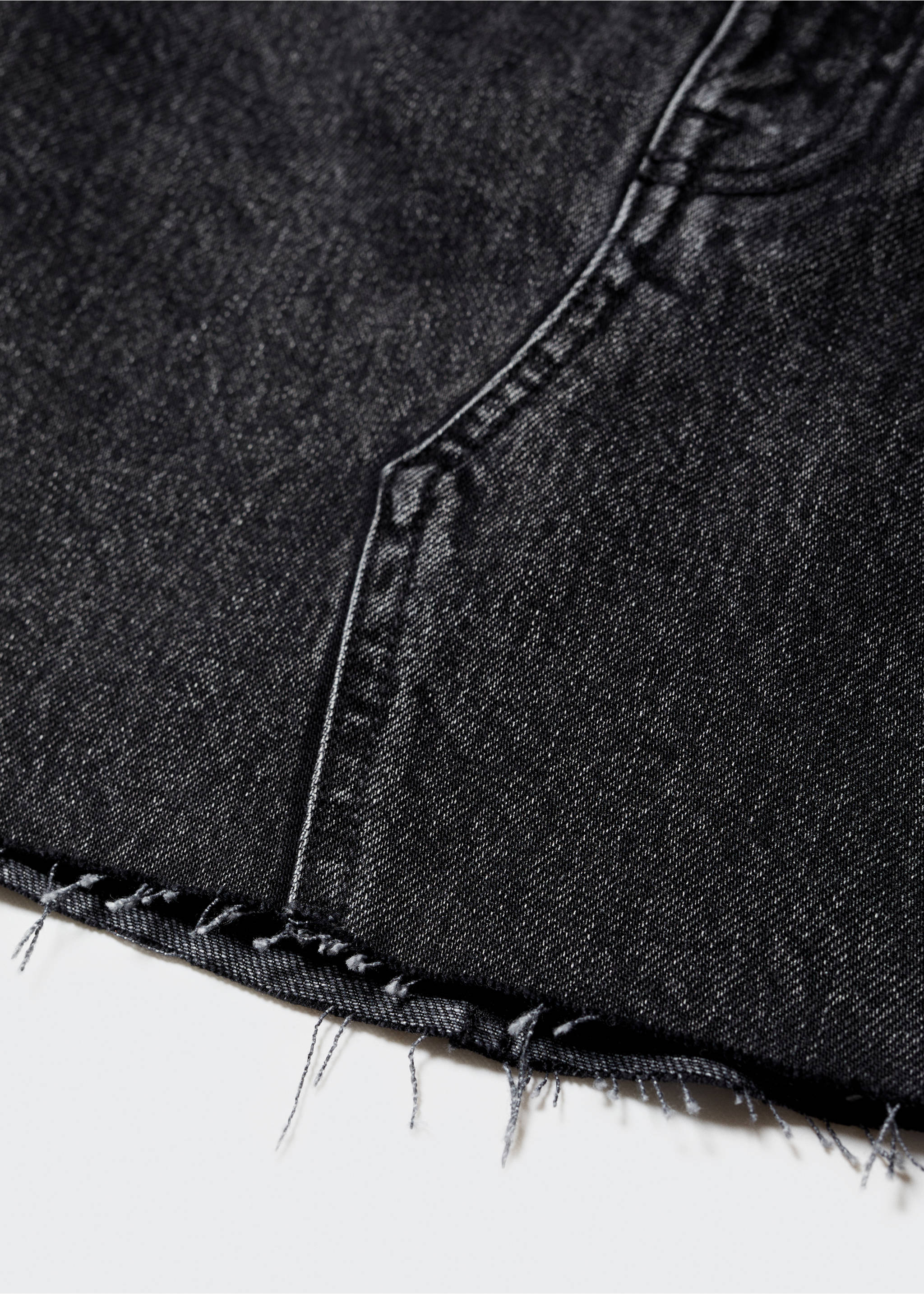 Denim mini-skirt - Details of the article 8, Black denim. Ref: 57050291-00.