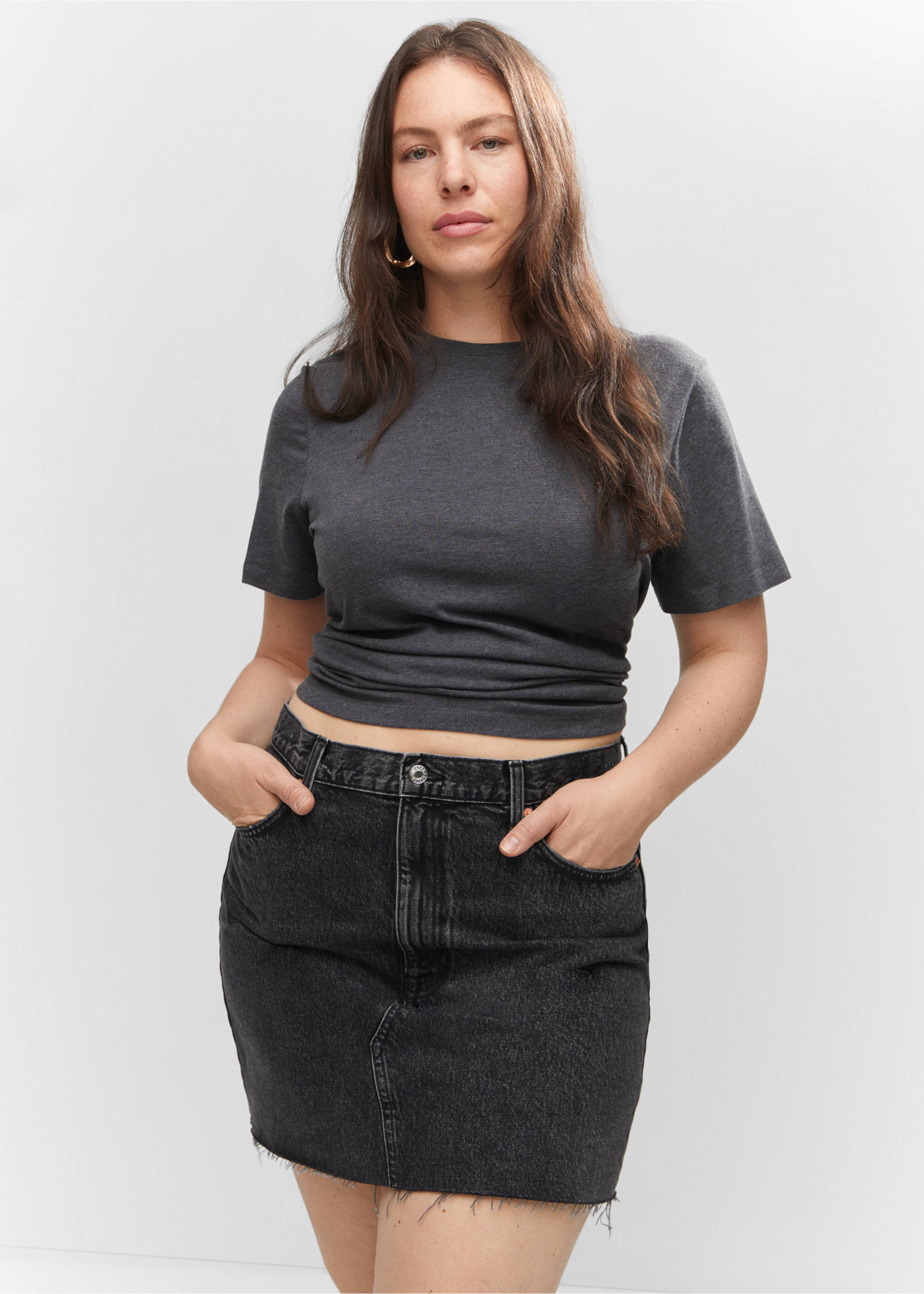 Denim mini-skirt - Details of the article 5, Black denim. Ref: 57050291-00.