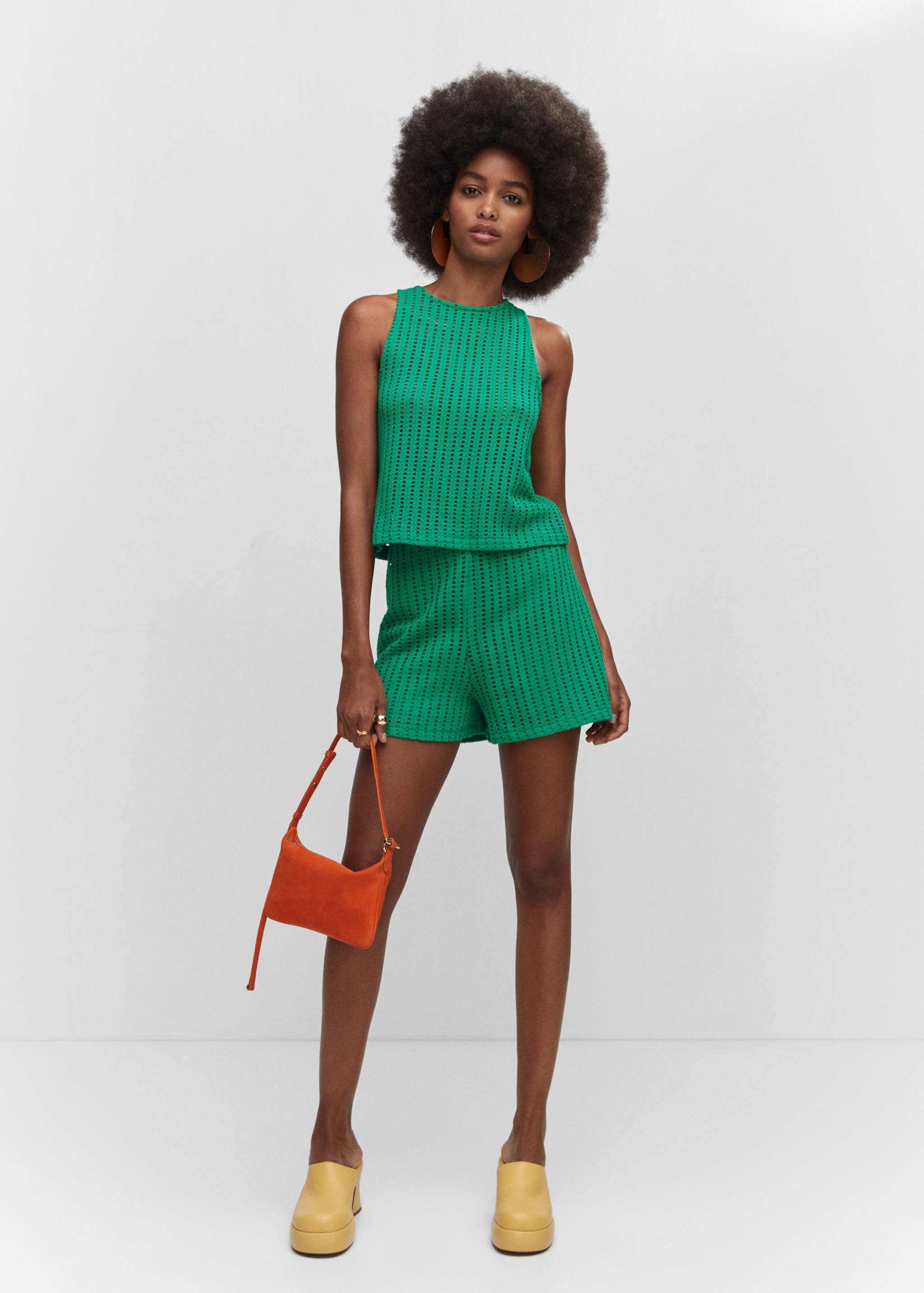 Openwork knitted shorts - General plane