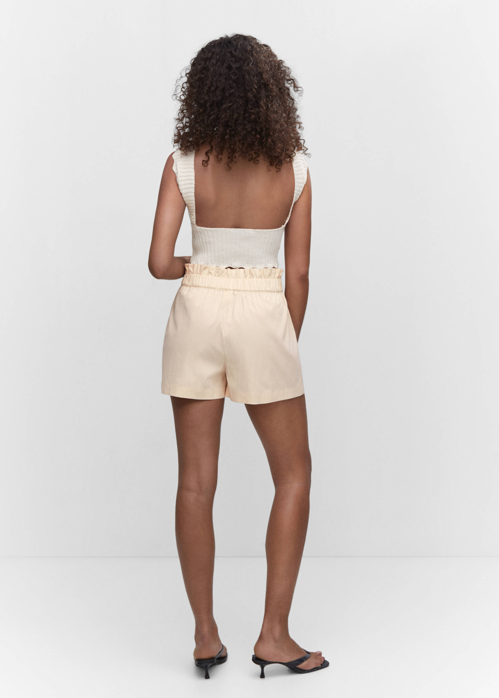 Paperbag shorts with bow - Reverse of the article