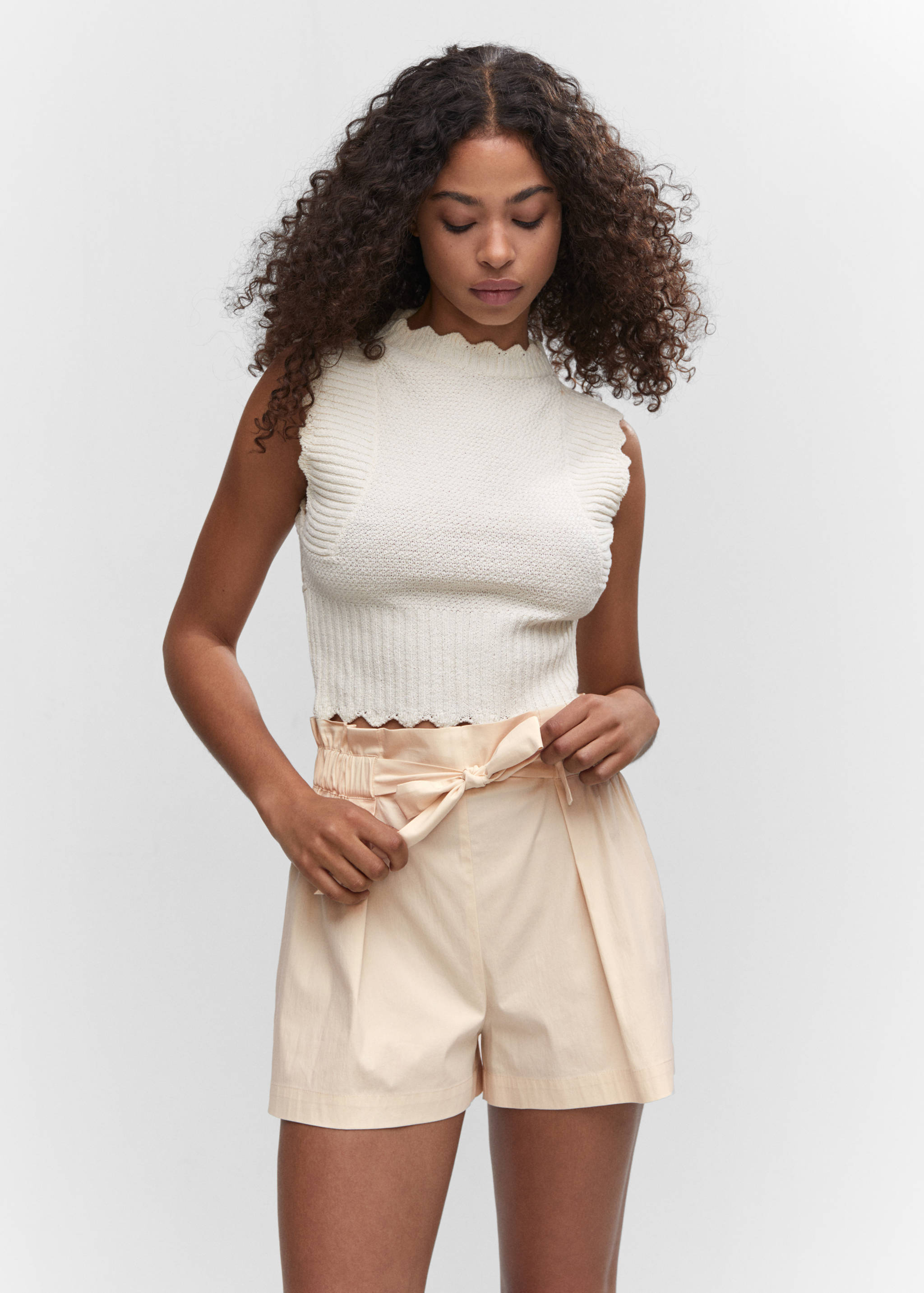 Paperbag shorts with bow - Details of the article 1
