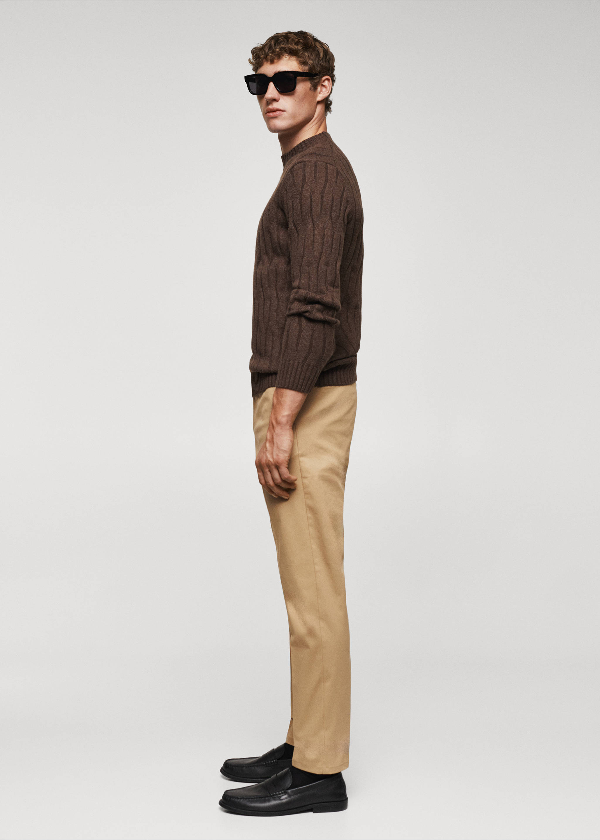 Pantalon chino slim fit - Détail de l'article 2, Marron moyen. Ref: 57050777-00.