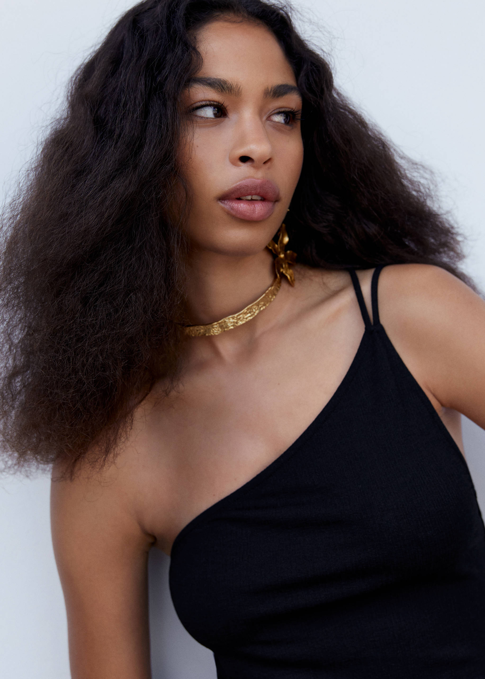 Short asymmetrical dress - Details of the article 1