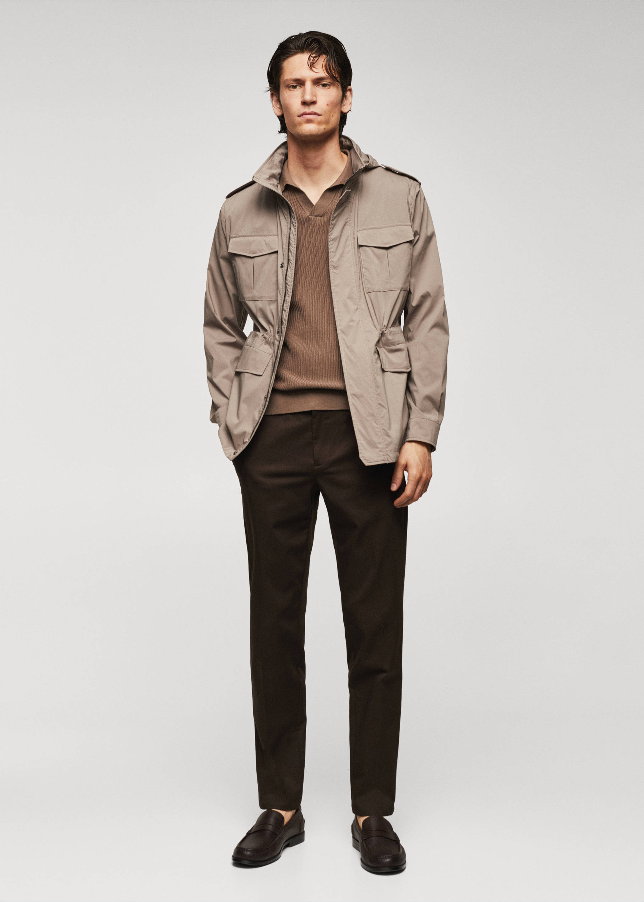 Leichte Safarijacke mit Taschen - Allgemeine Ansicht, Sandfarben. Ref: 57052502-00.