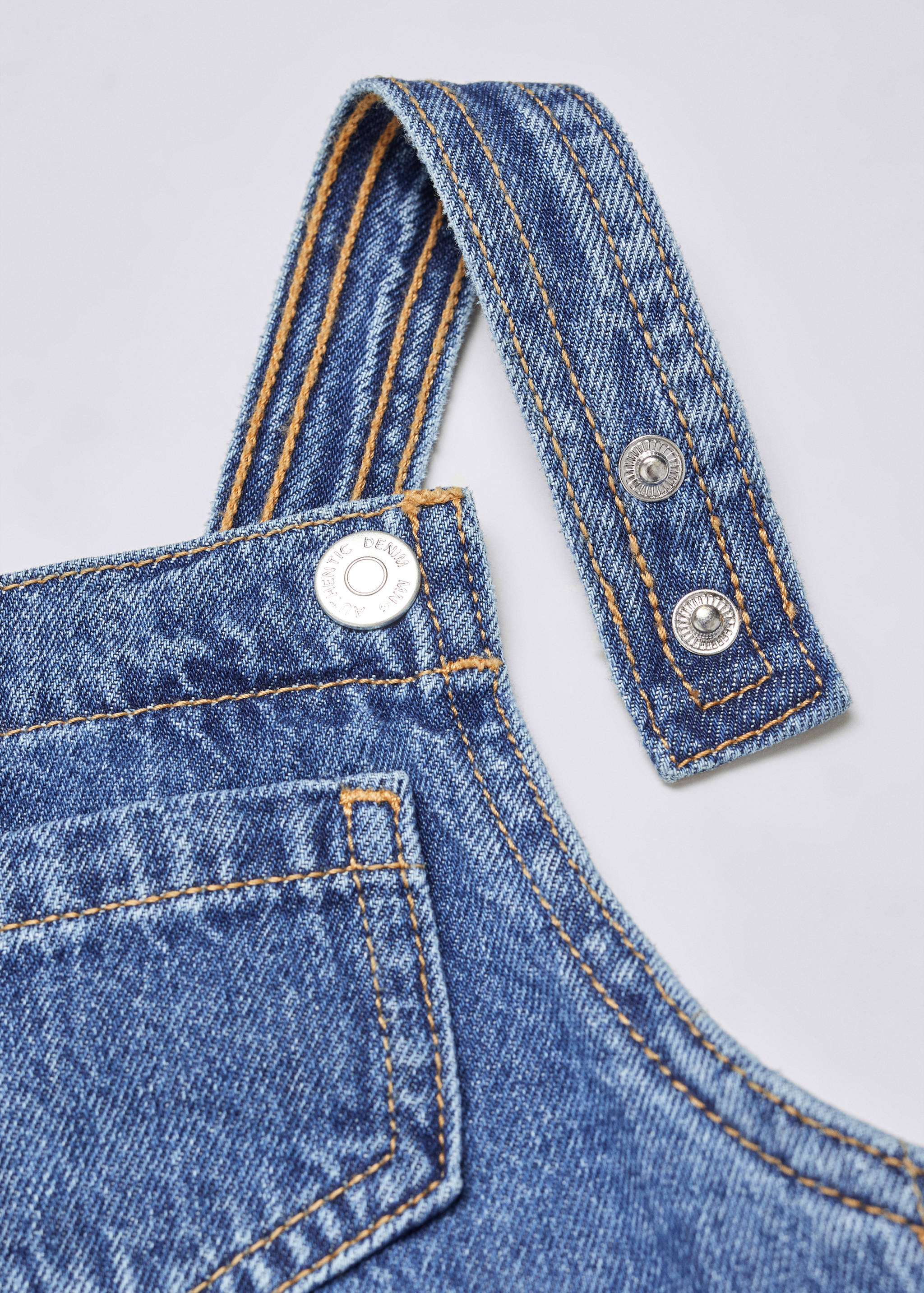 Short denim dungarees - Details of the article 8