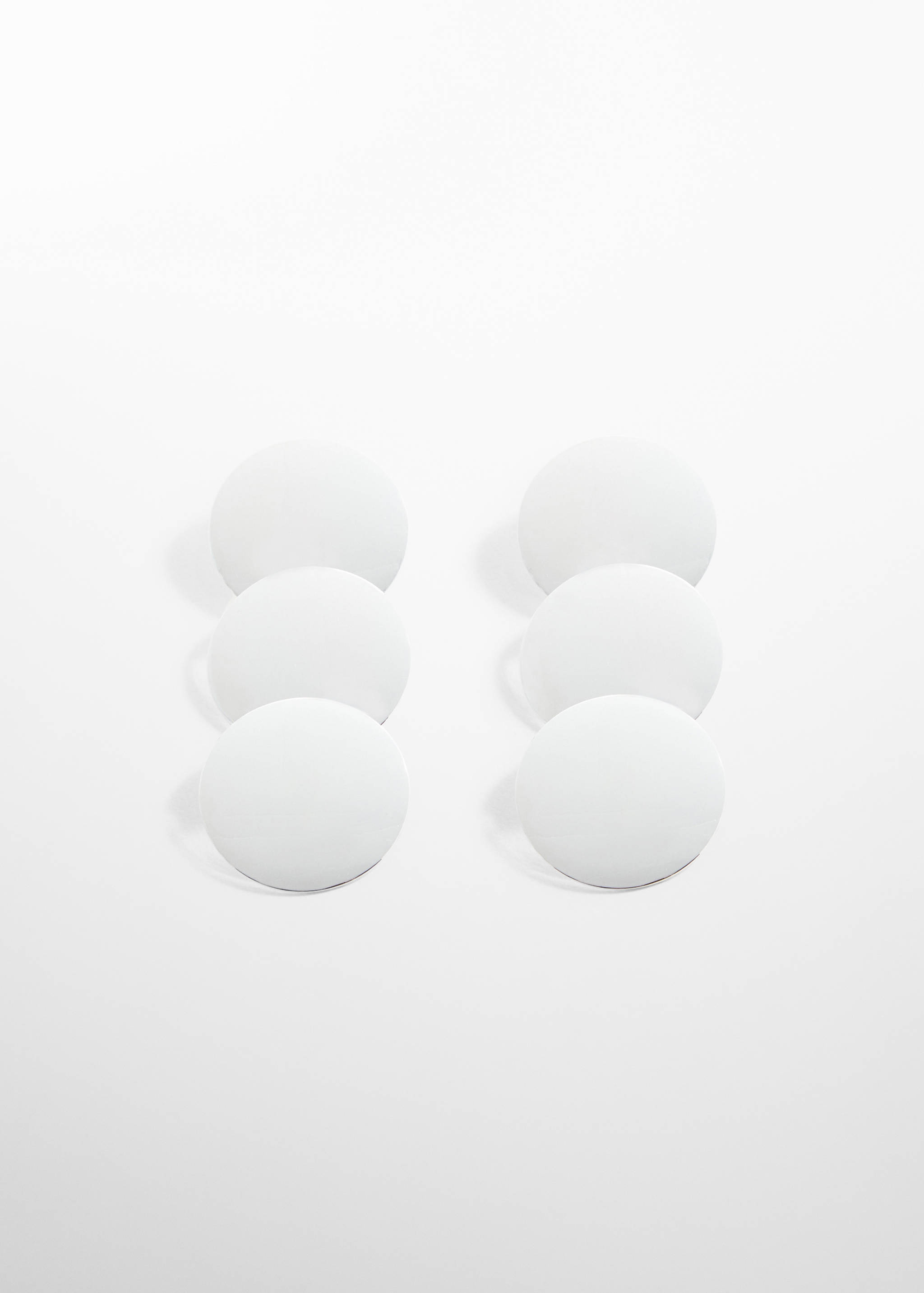 Long earrings with circular design - Article without model