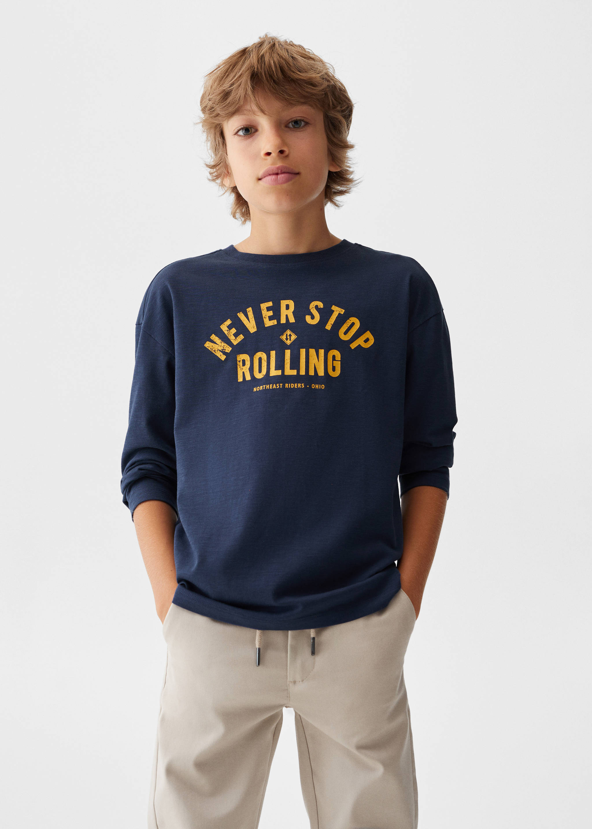 Tričko s dlouhým potištěným rukávem - Náhled ve středové rovině