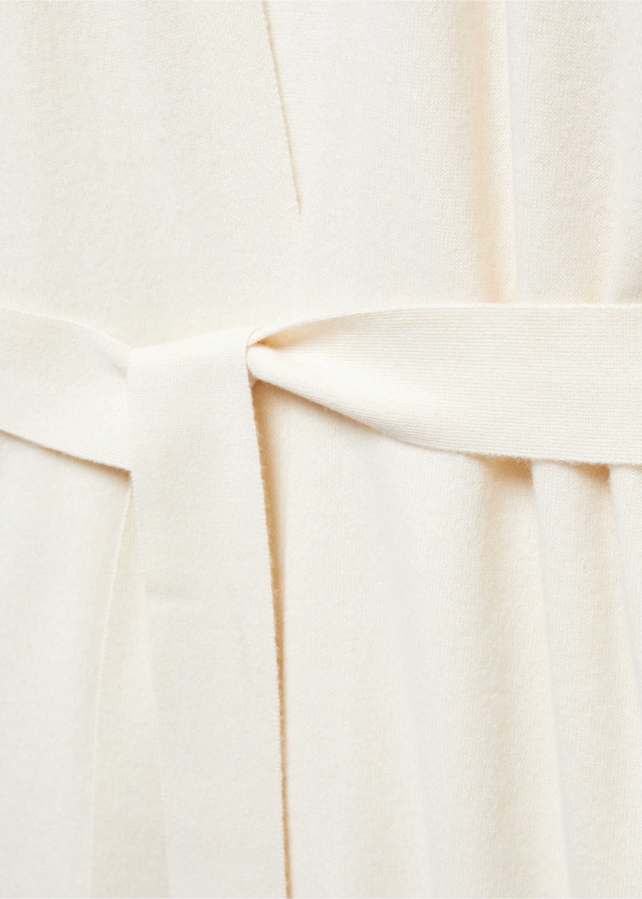 Cardigan 100 % Kaschmir - Detail des Artikels 8, Cremeweiß. Ref: 57053275-00.