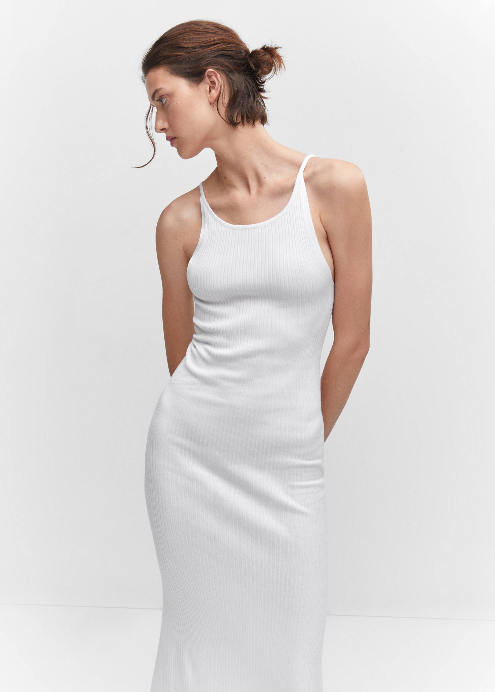 Strickkleid mit Seitenschlitz - Mittlere Ansicht
