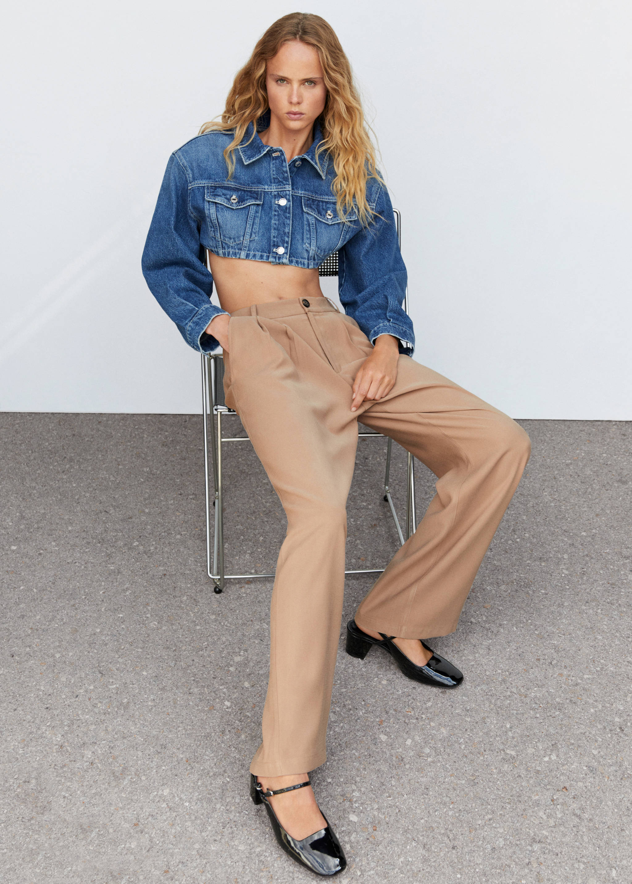 Wide leg pleated trousers - Details of the article 2