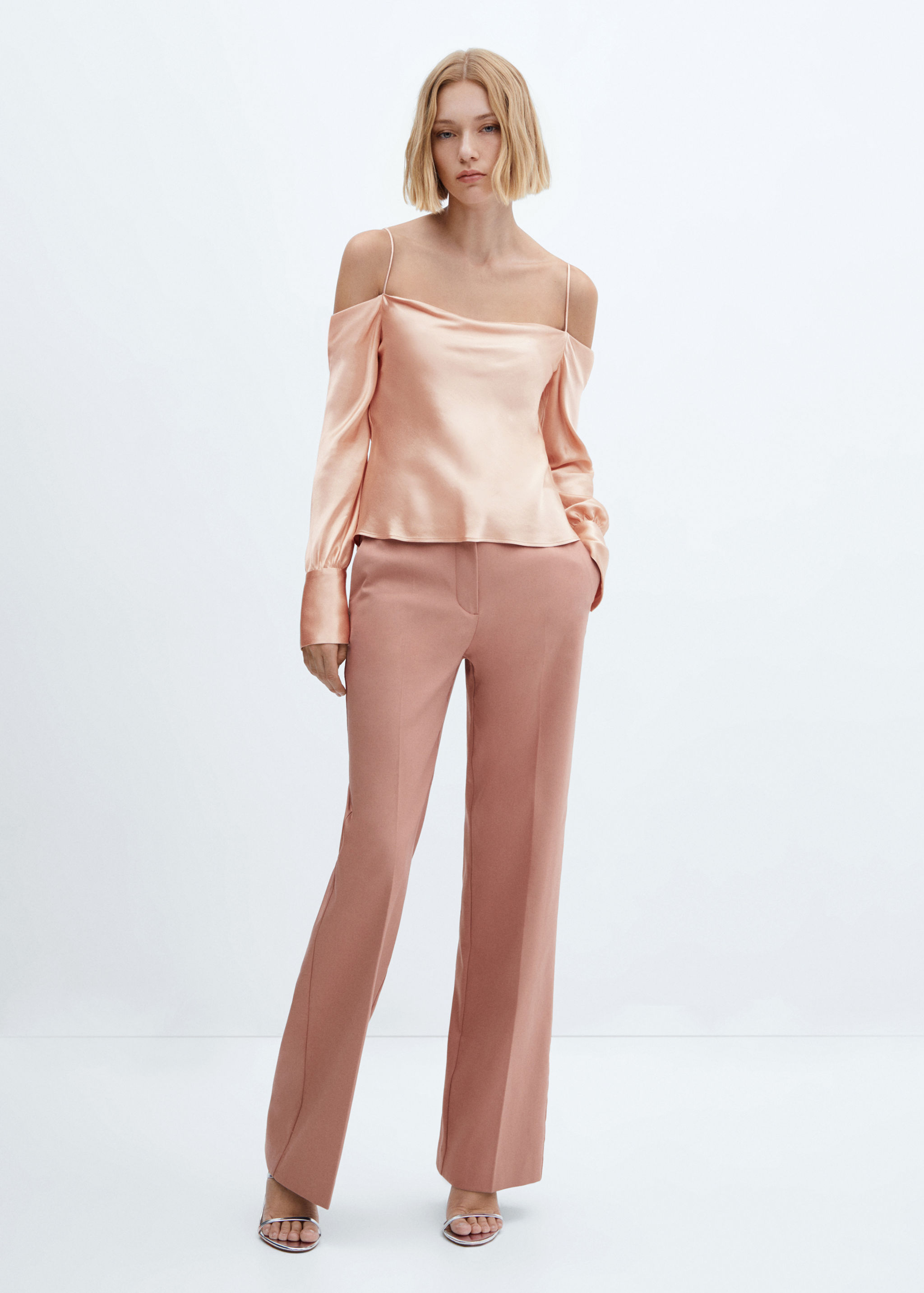 Pantalons rectes tir alt - Pla general
