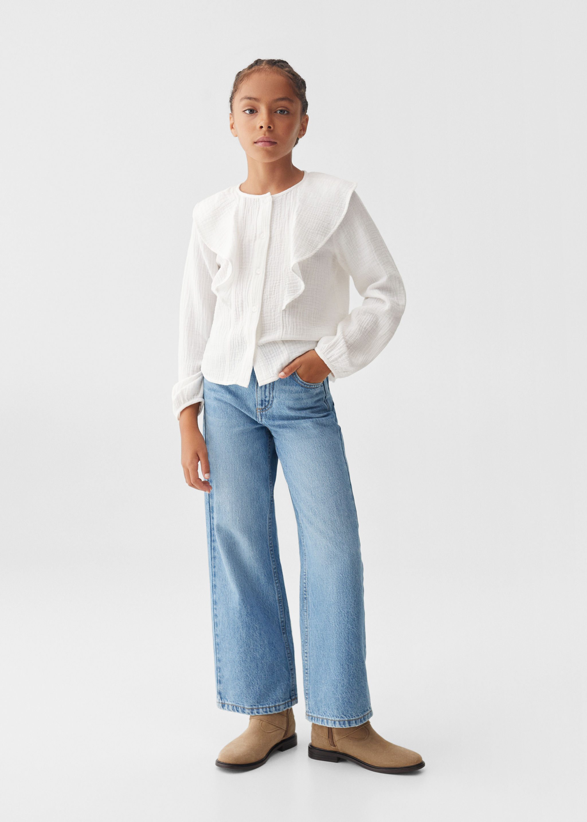 Blusa de algodão com folhos - Plano geral
