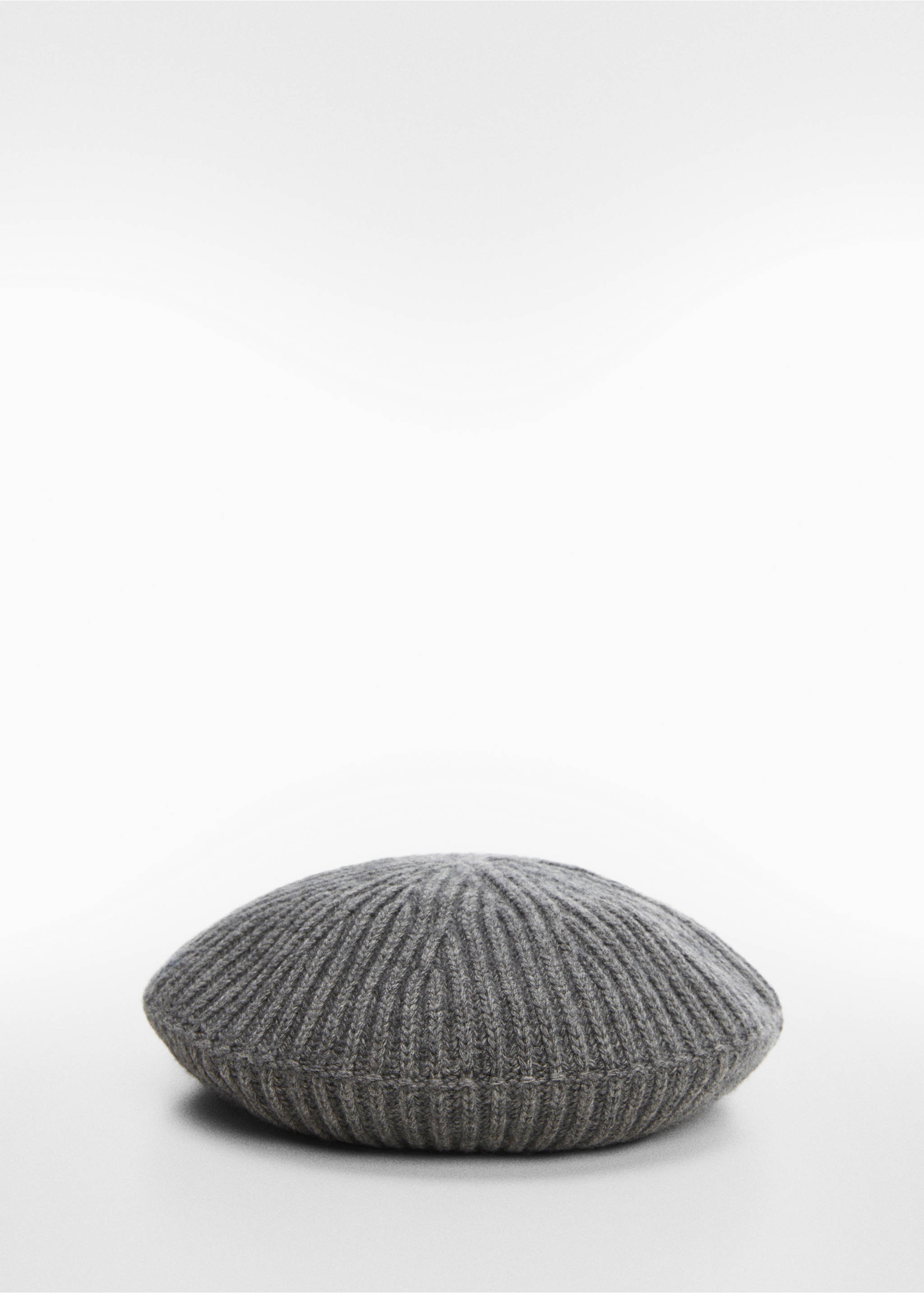 Knitted beret hat - Article without model, Dark Heather Grey. Ref: 57055790-00.