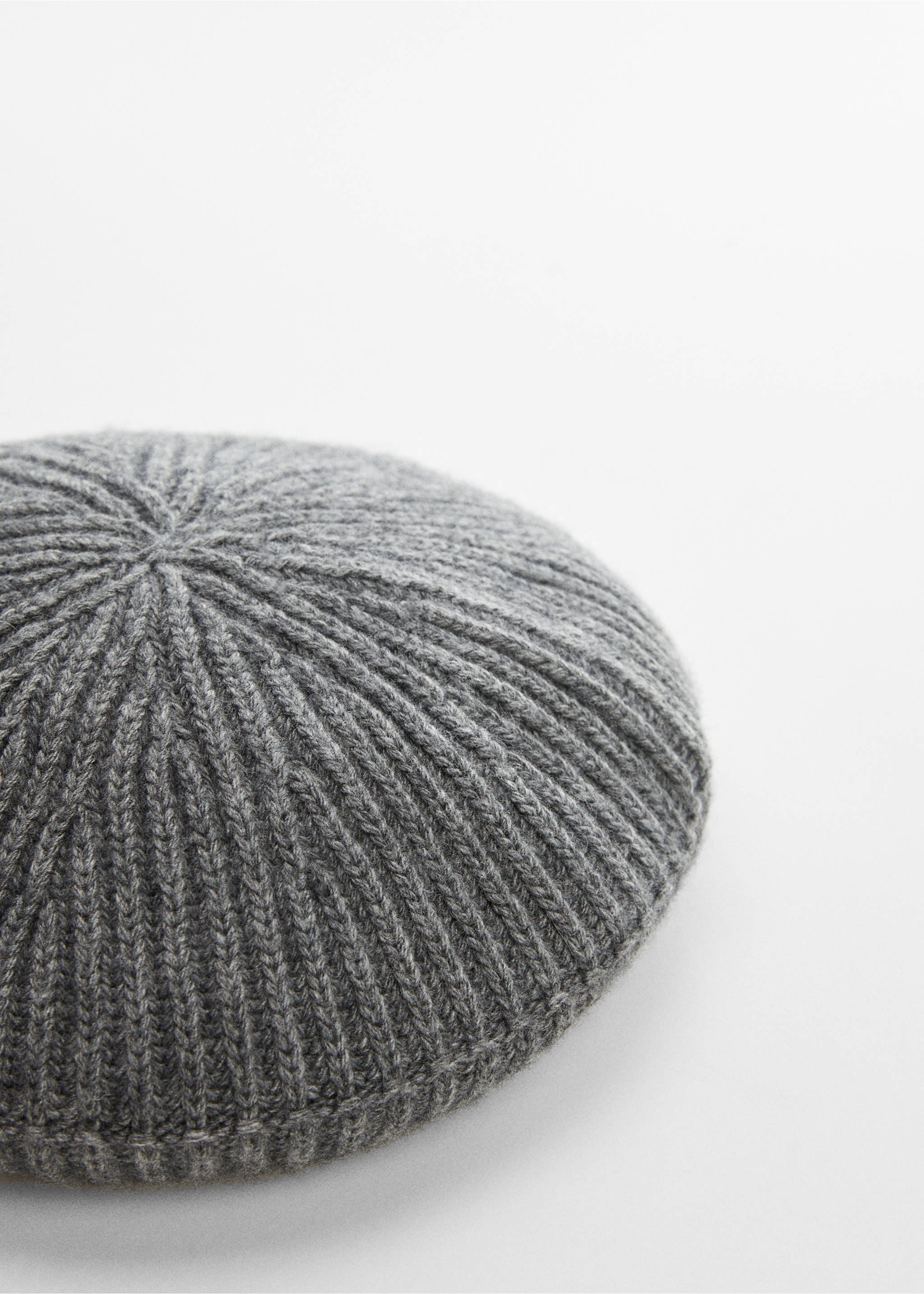 Knitted beret hat - Medium plane, Dark Heather Grey. Ref: 57055790-00.