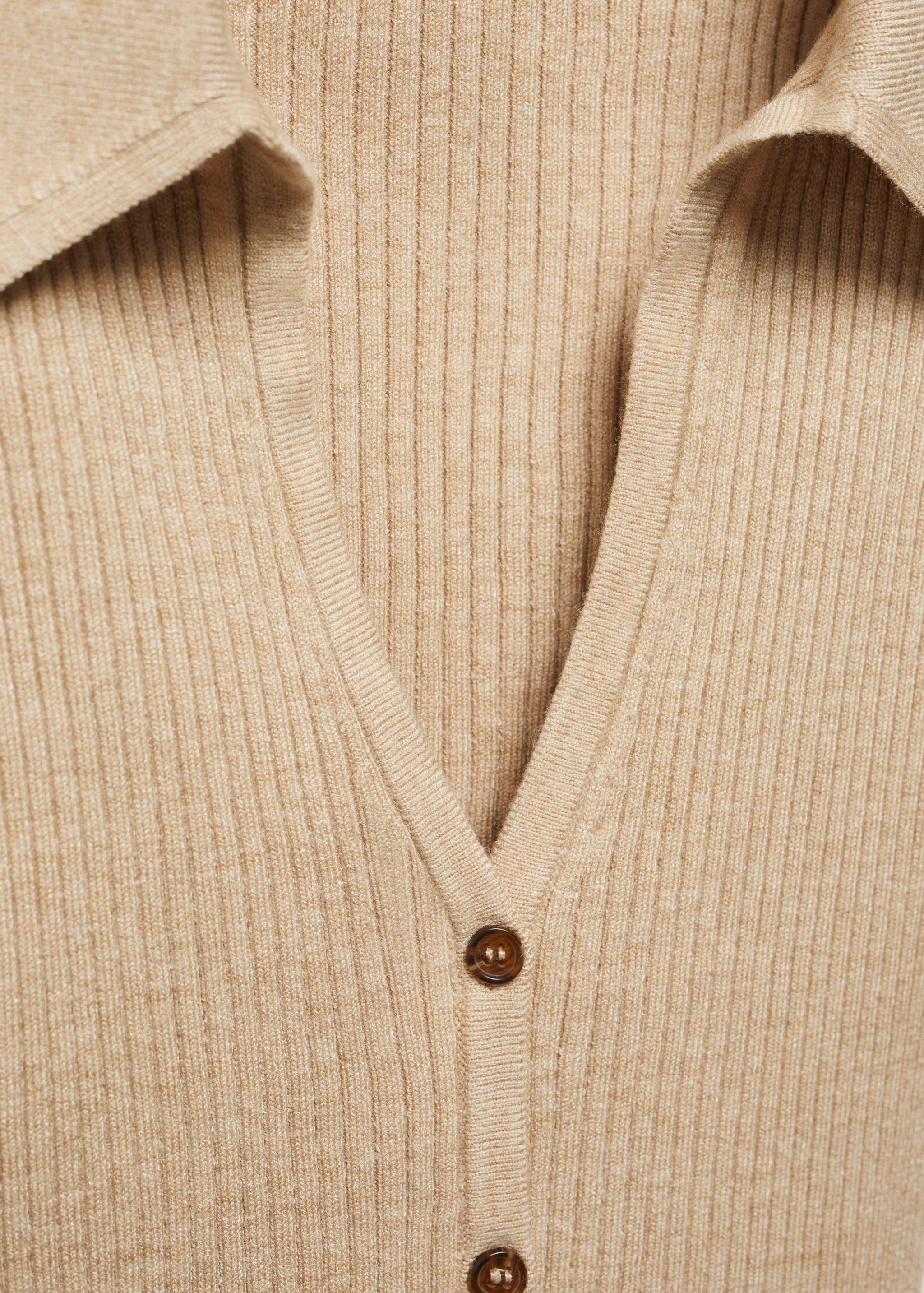 Knitted gilet with buttons - Details of the article 8