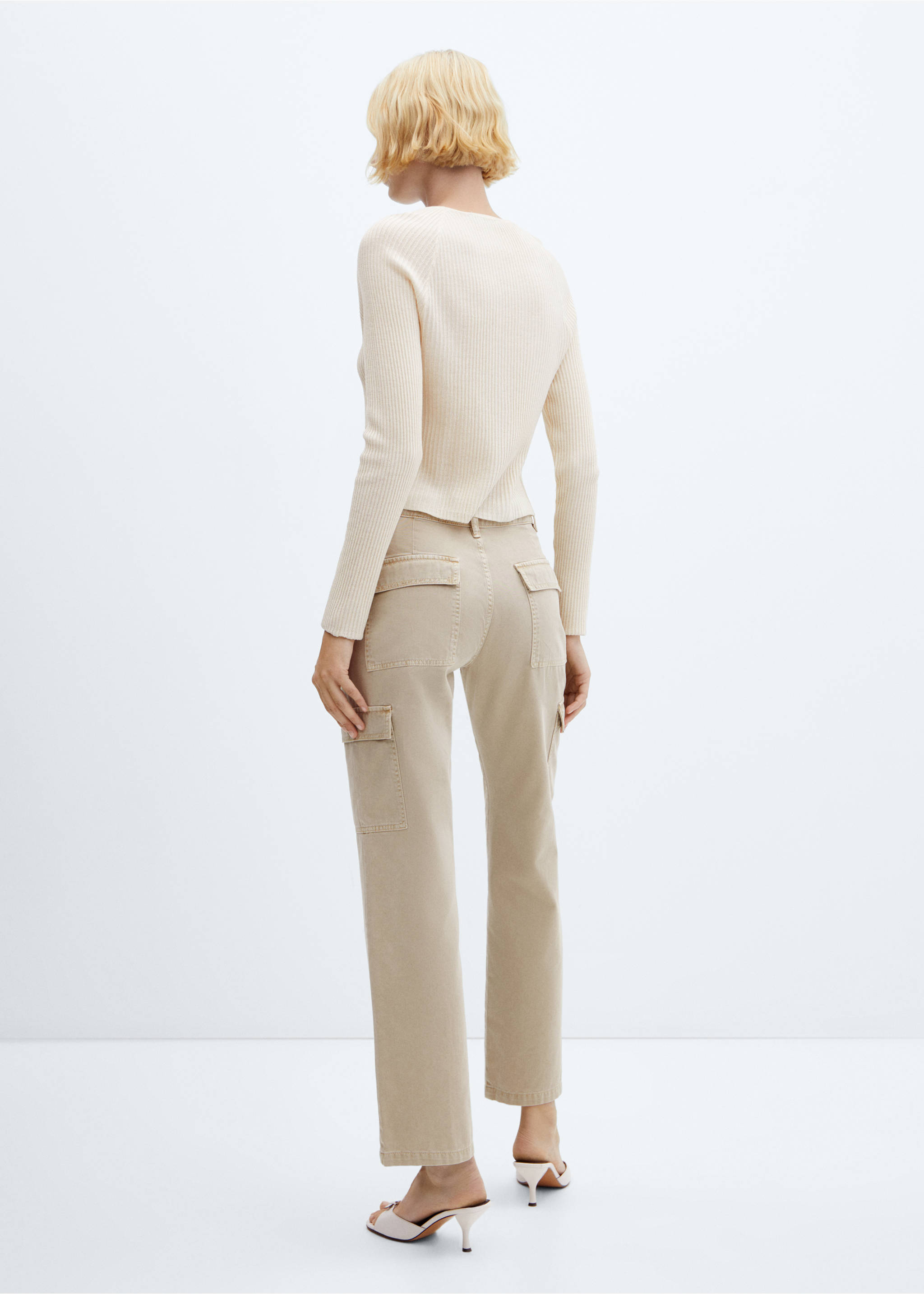 Pocket cargo jeans - Reverse of the article, Sand. Ref: 57055800-00.