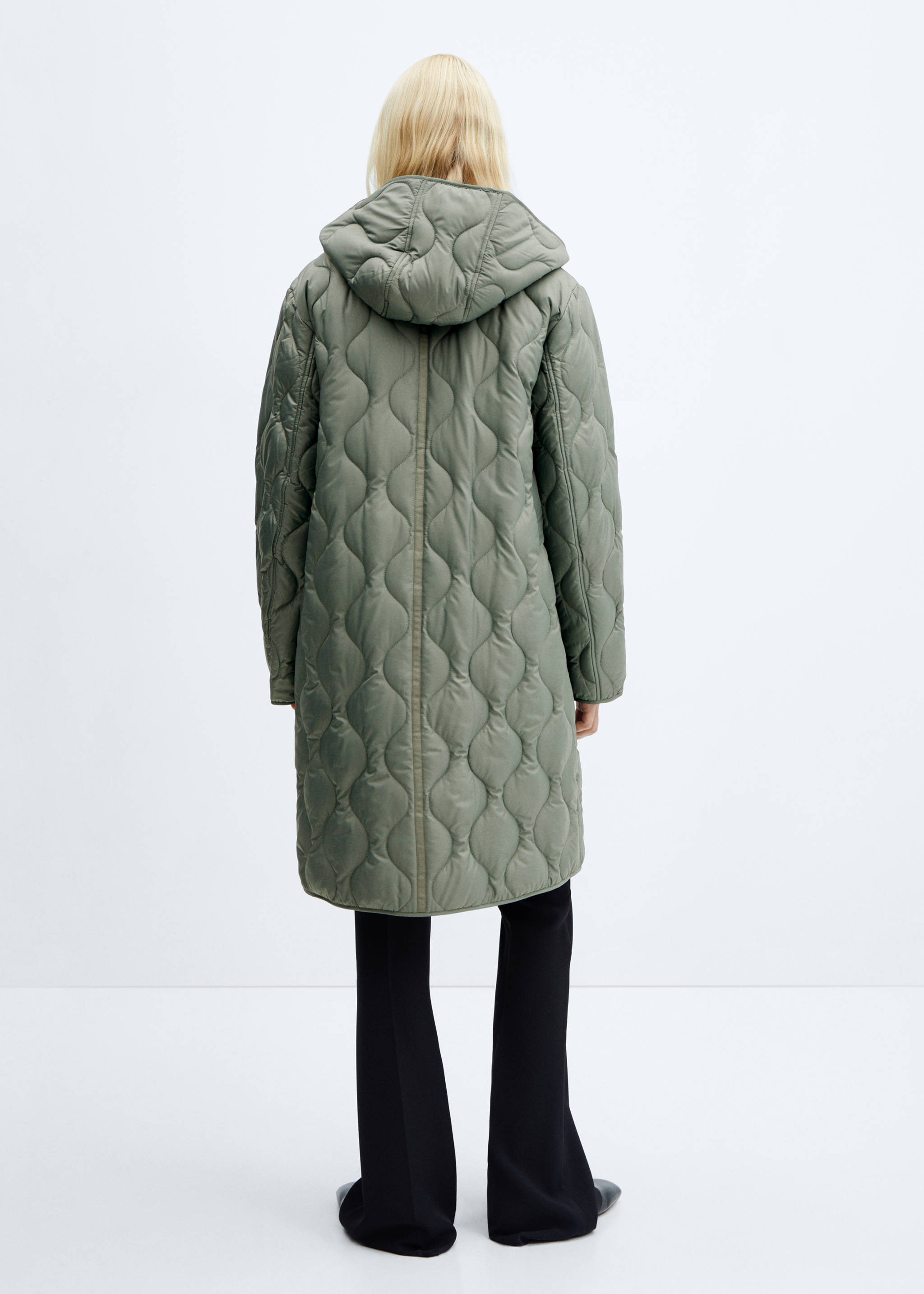 Hood puffer coat - Reverse of the article